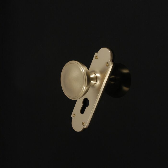 Constable Round Door Knob - Image 321
