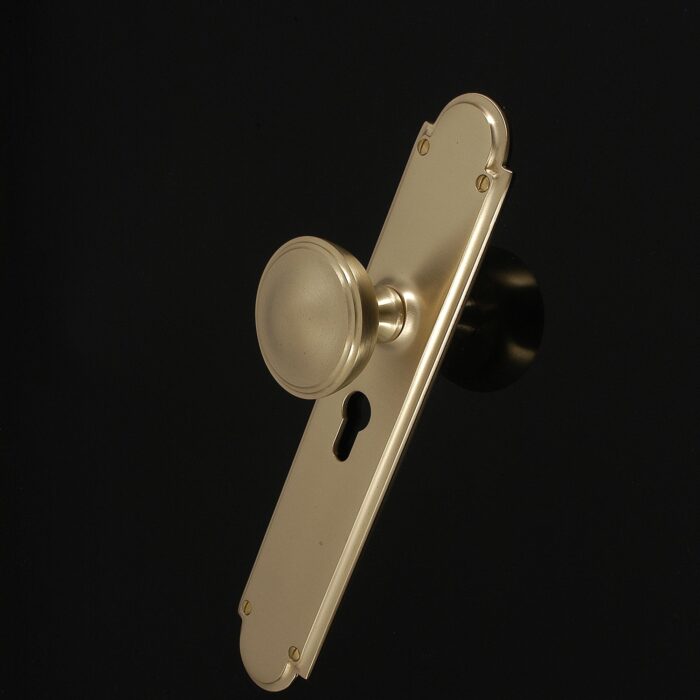 Constable Round Door Knob - Image 380