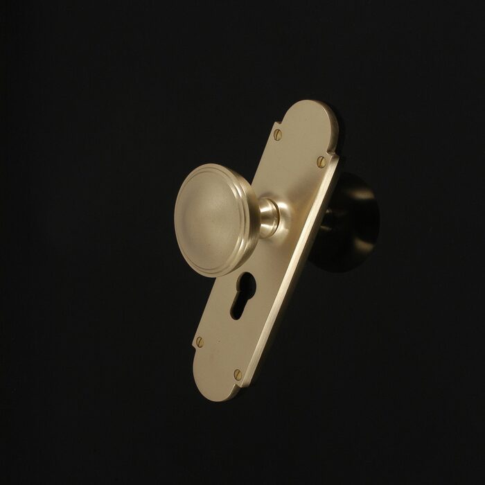 Constable Round Door Knob - Image 429