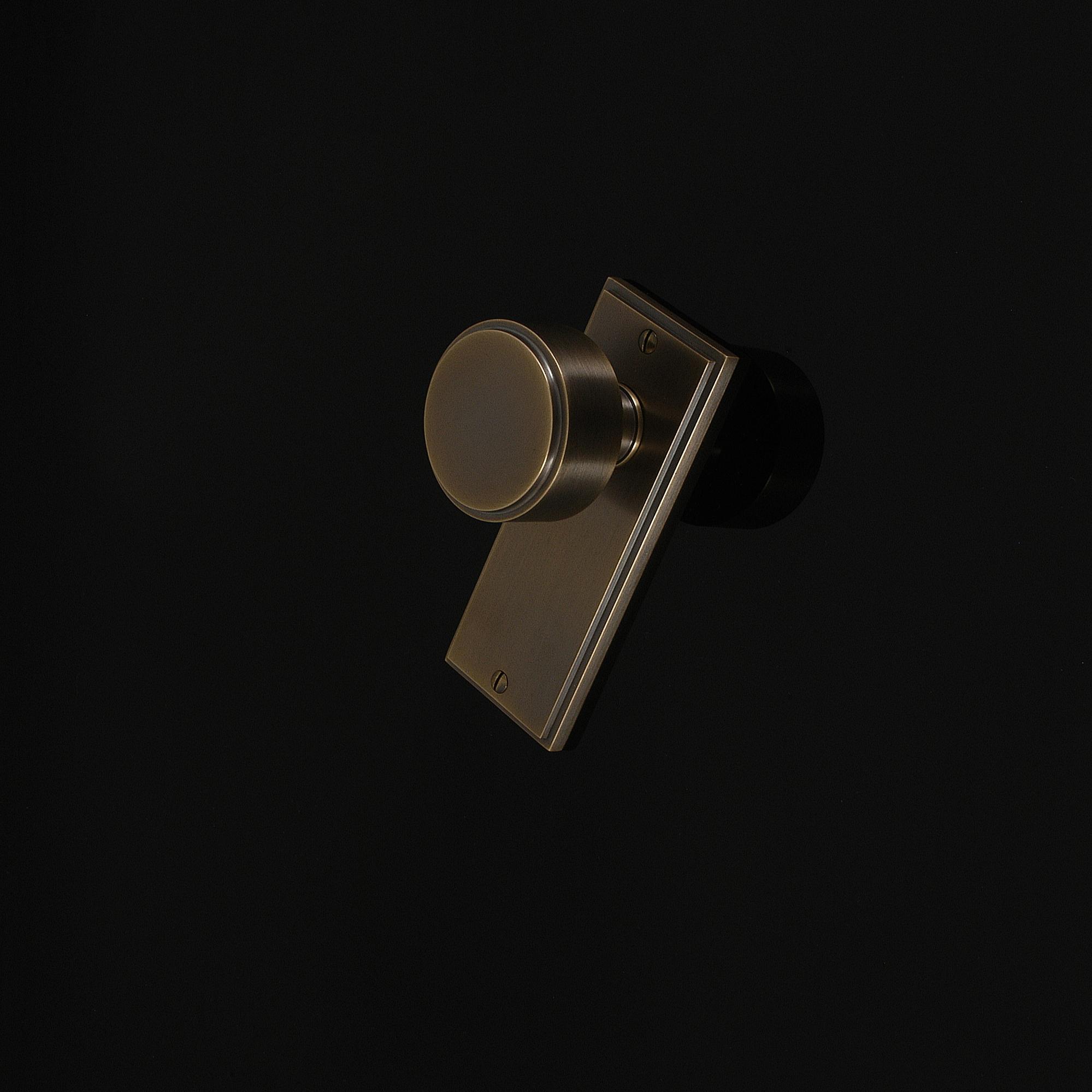 Compton Door Knob on Plate - Image 5