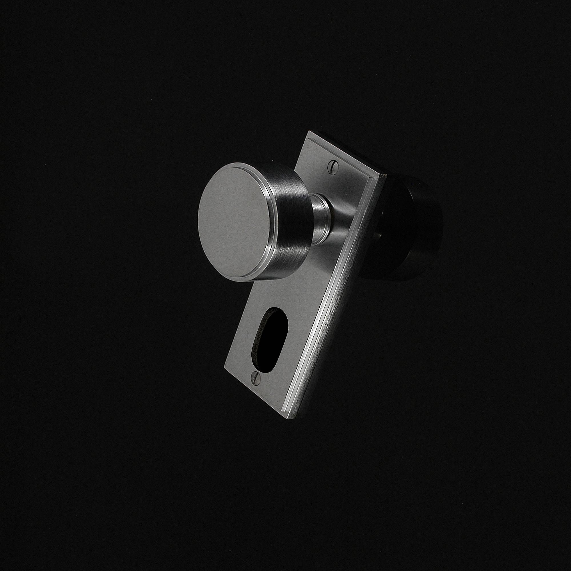 Compton Door Knob on Plate - Image 28