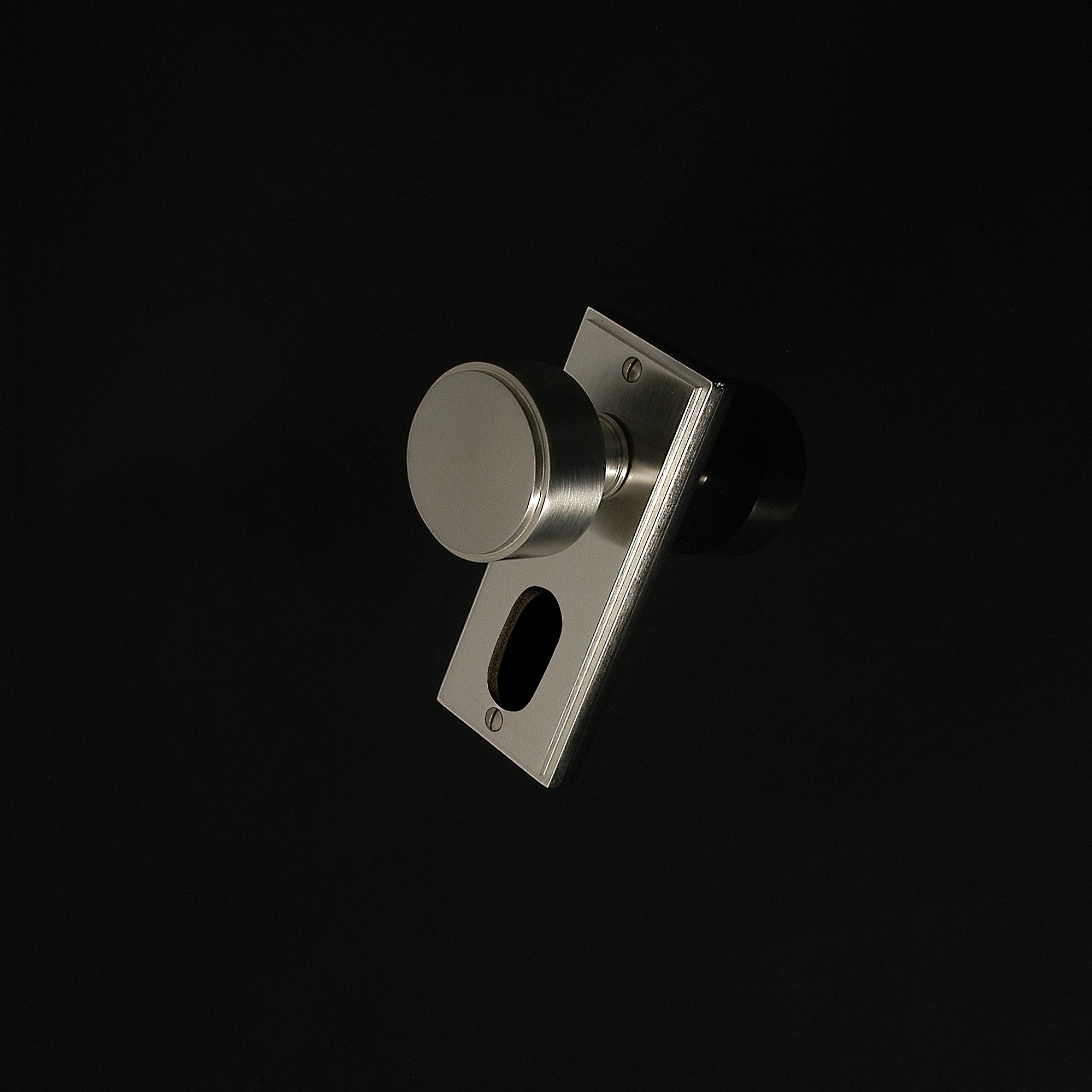 Compton Door Knob on Plate - Image 29