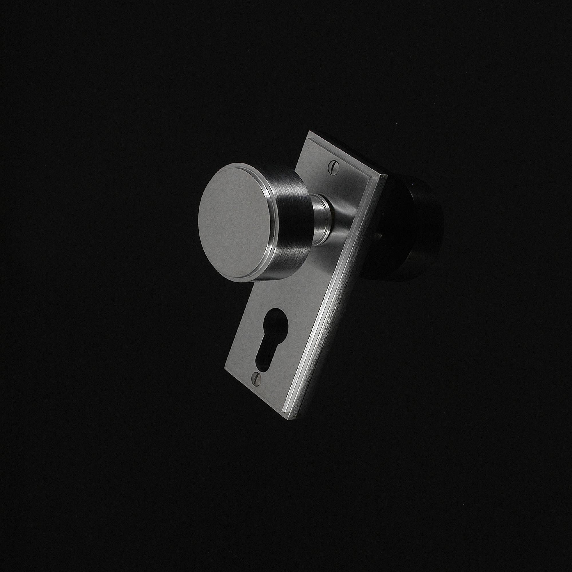 Compton Door Knob on Plate - Image 37