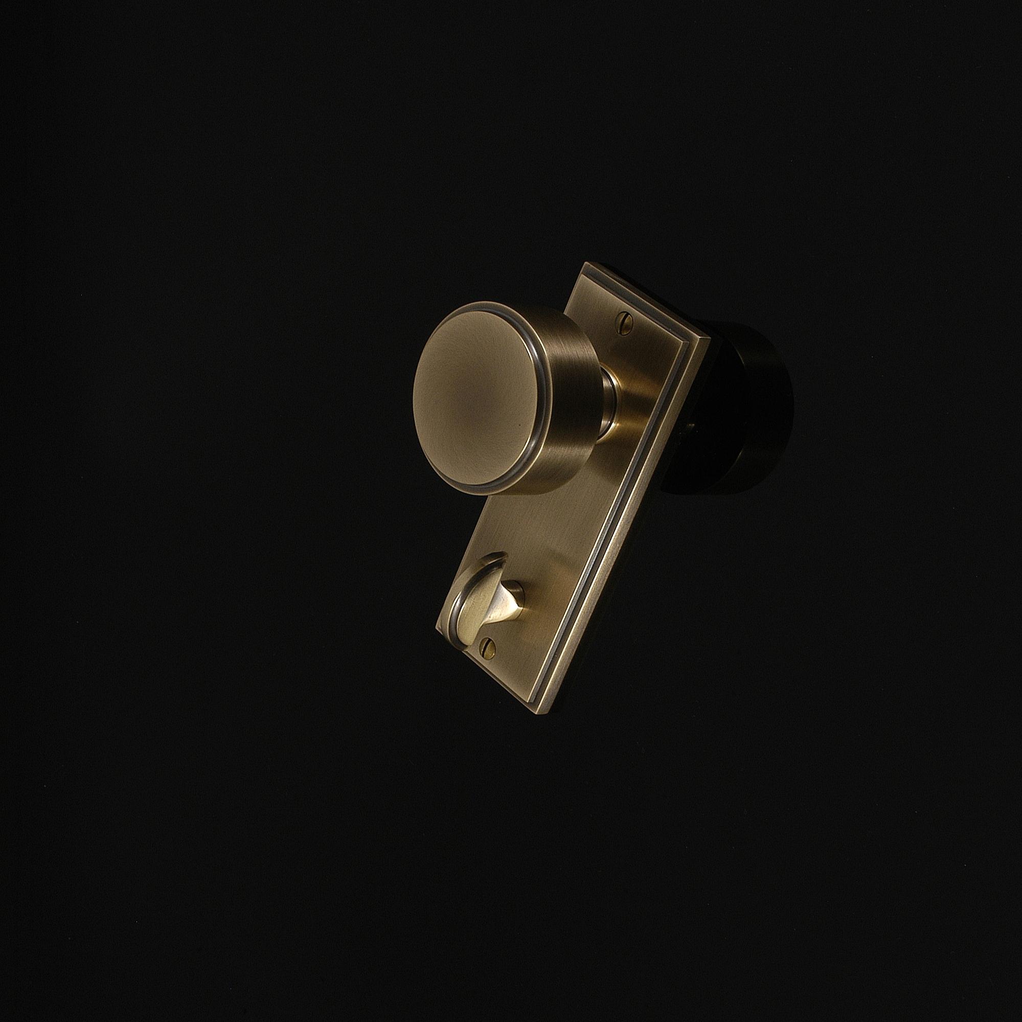 Compton Door Knob on Plate - Image 58