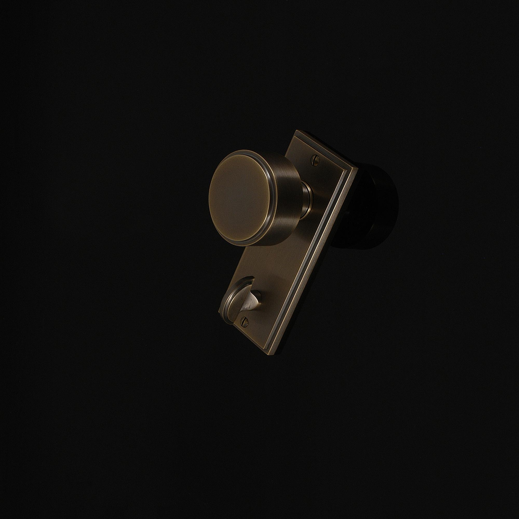 Compton Door Knob on Plate - Image 59