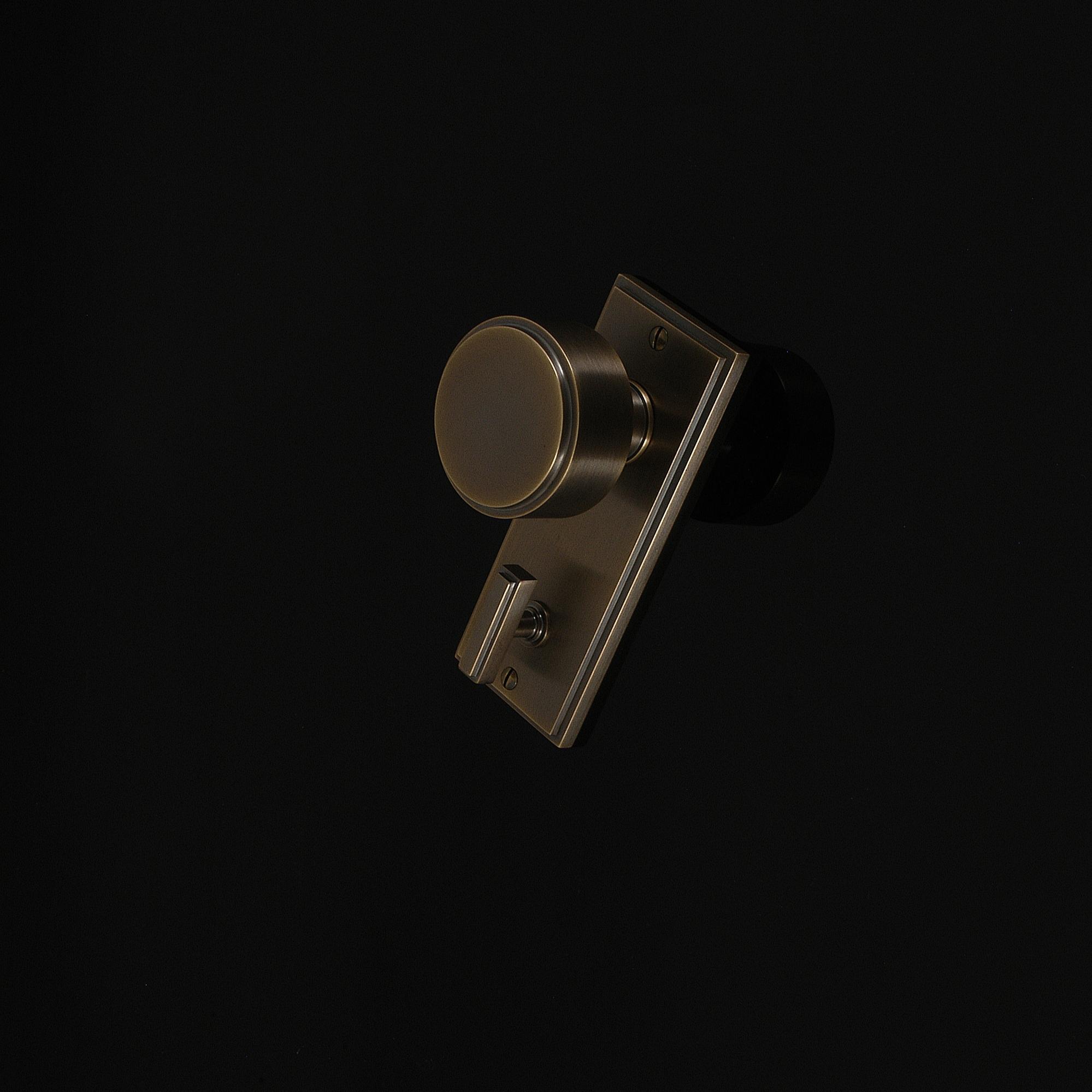 Compton Door Knob on Plate - Image 68