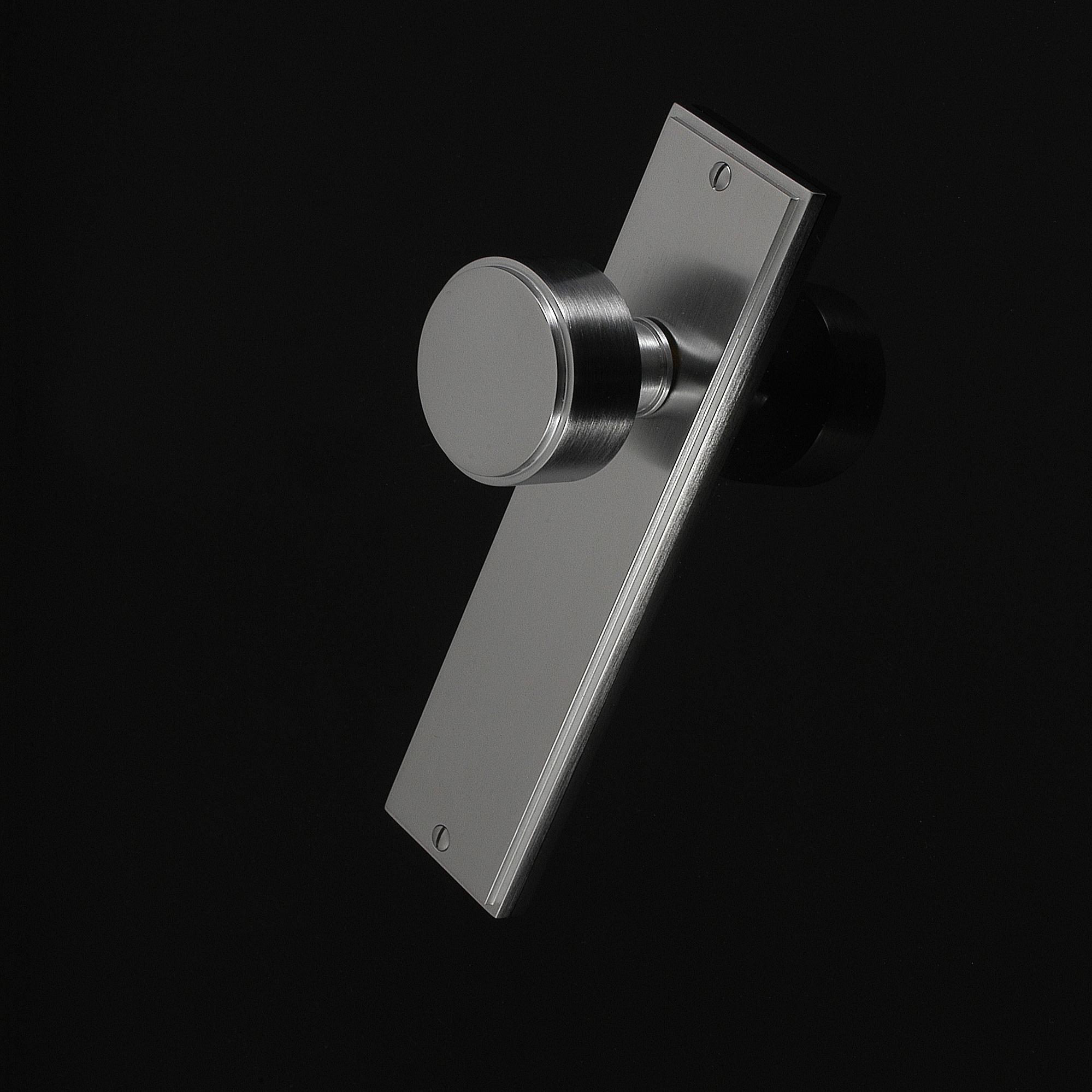 Compton Door Knob on Plate - Image 91