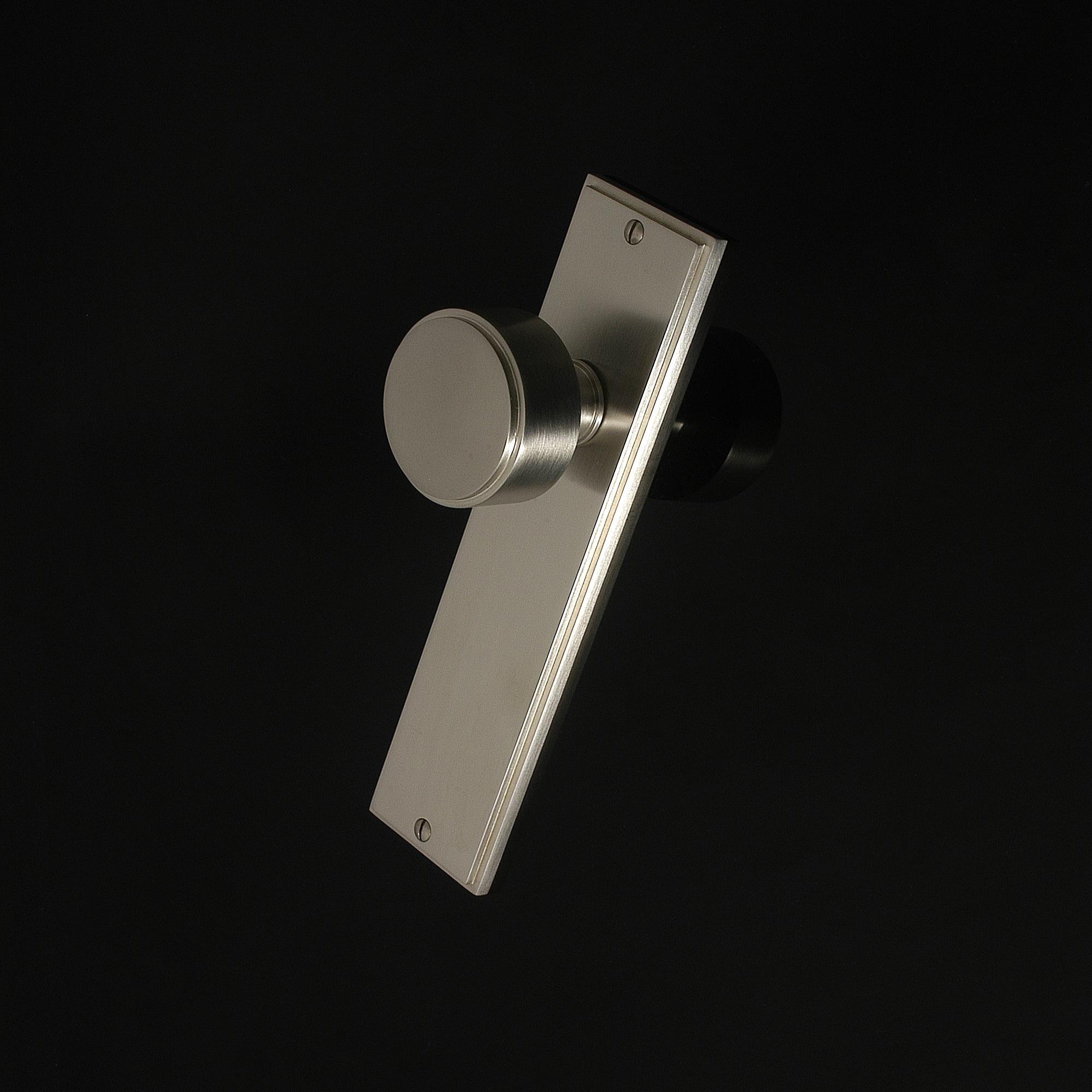 Compton Door Knob on Plate - Image 92