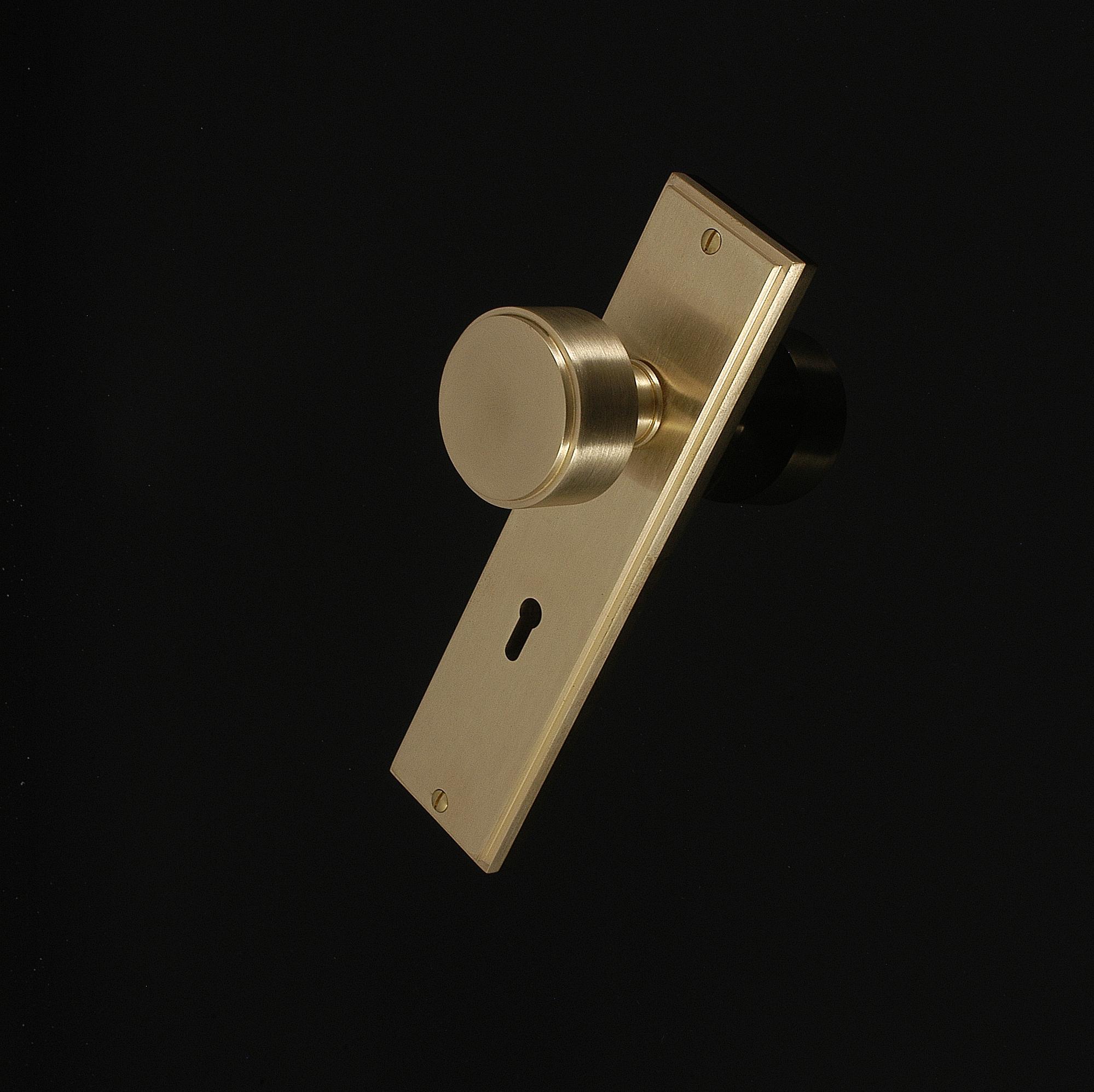 Compton Door Knob on Plate - Image 99