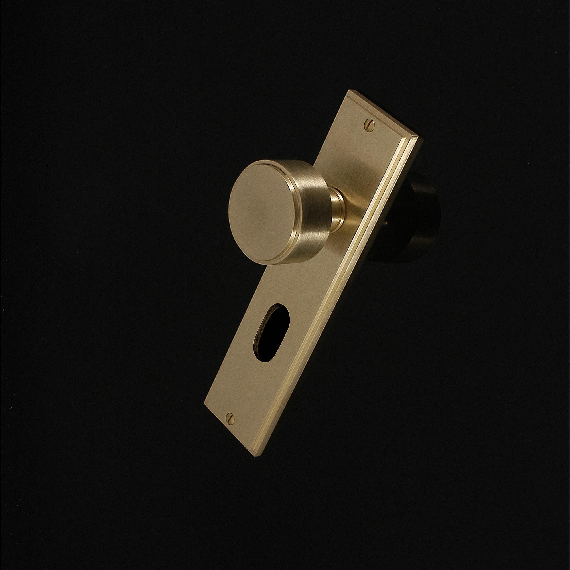 Compton Door Knob on Plate - Image 108
