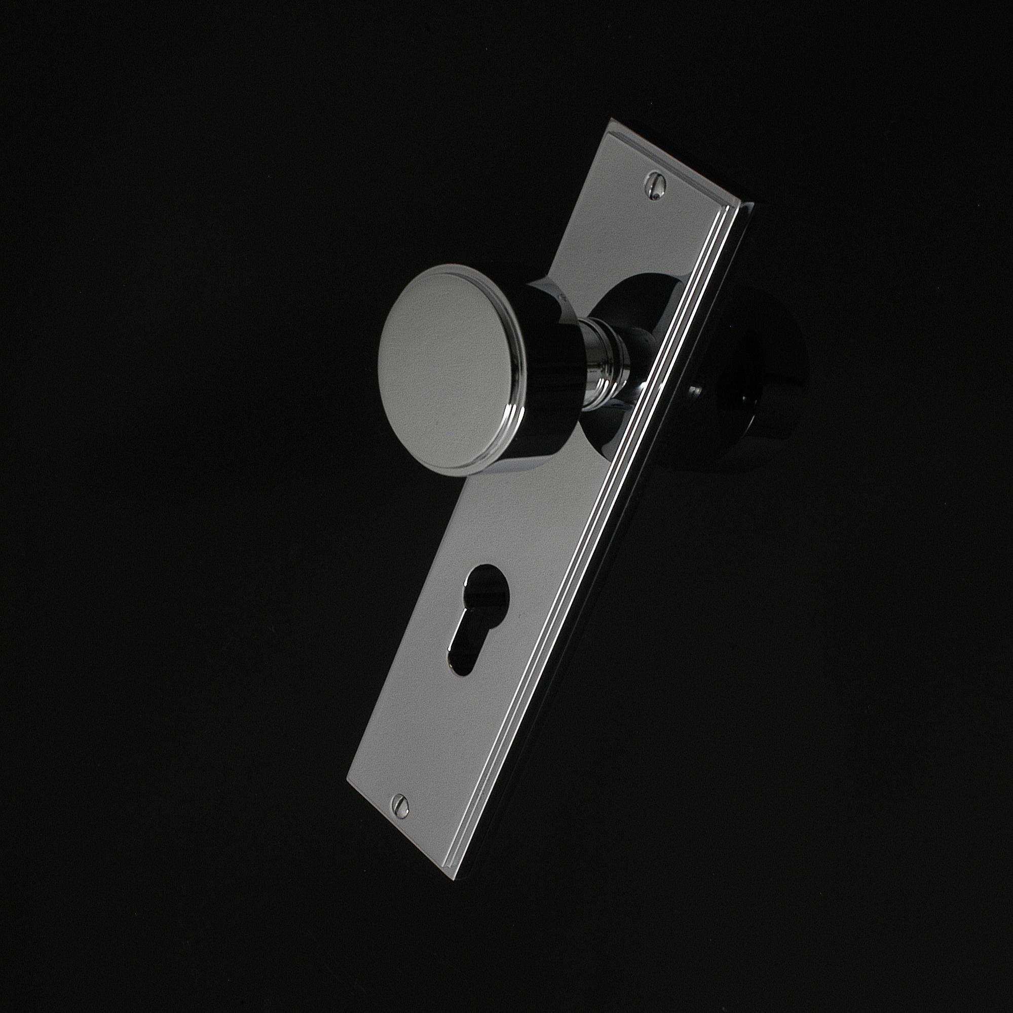 Compton Door Knob on Plate - Image 115