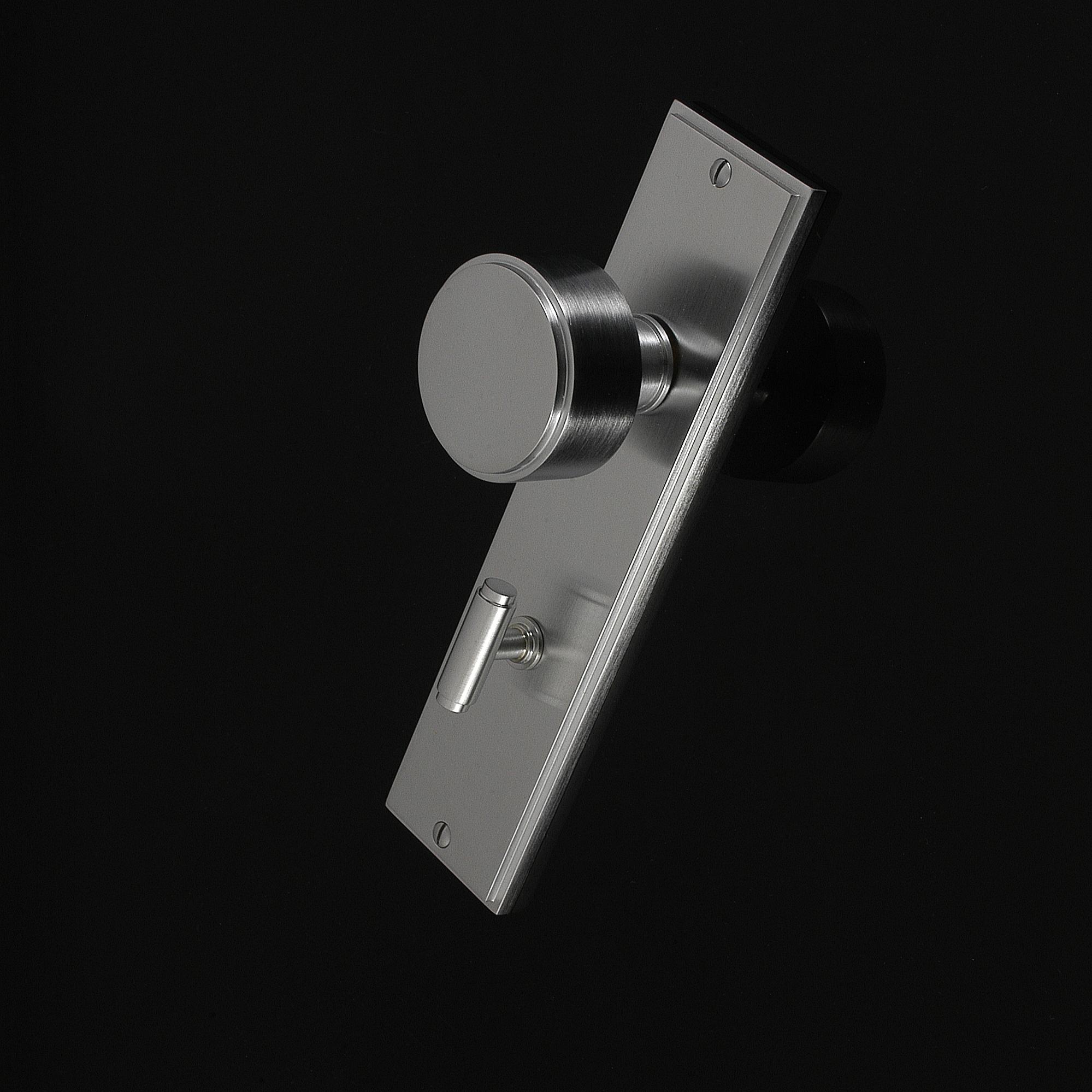 Compton Door Knob on Plate - Image 127