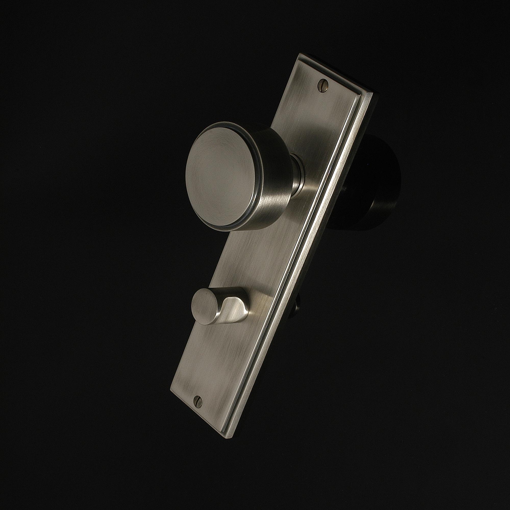 Compton Door Knob on Plate - Image 129