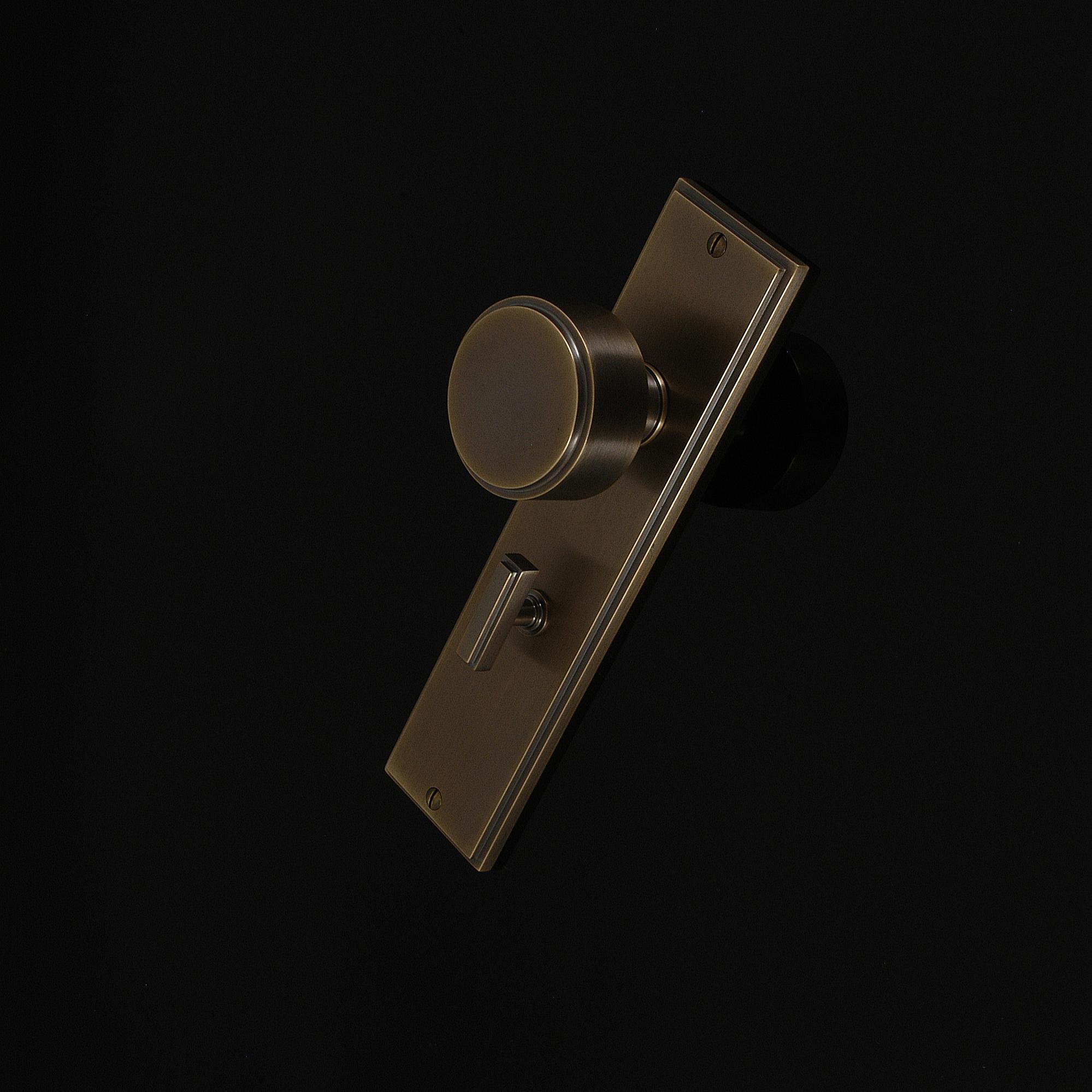 Compton Door Knob on Plate - Image 149