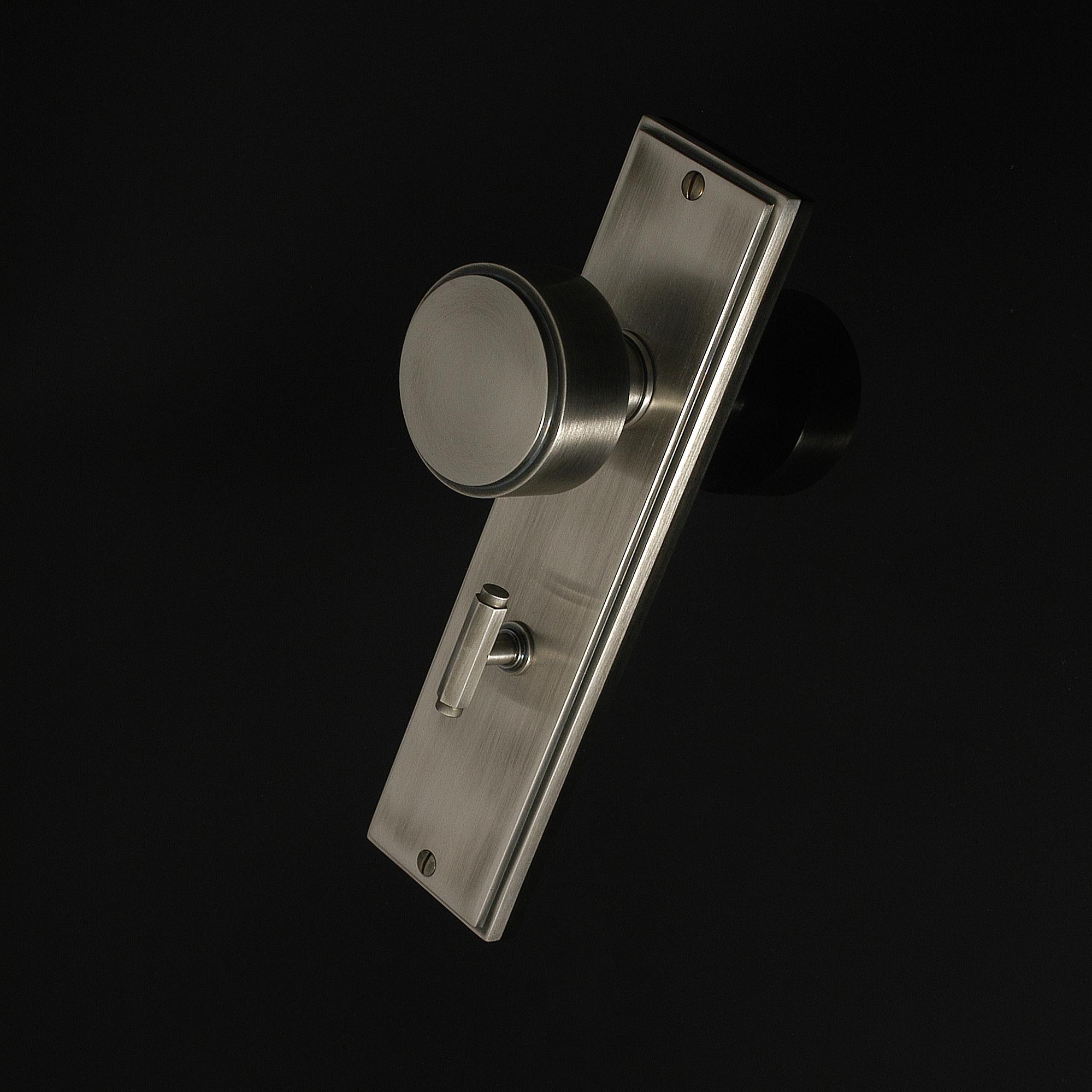 Compton Door Knob on Plate - Image 156