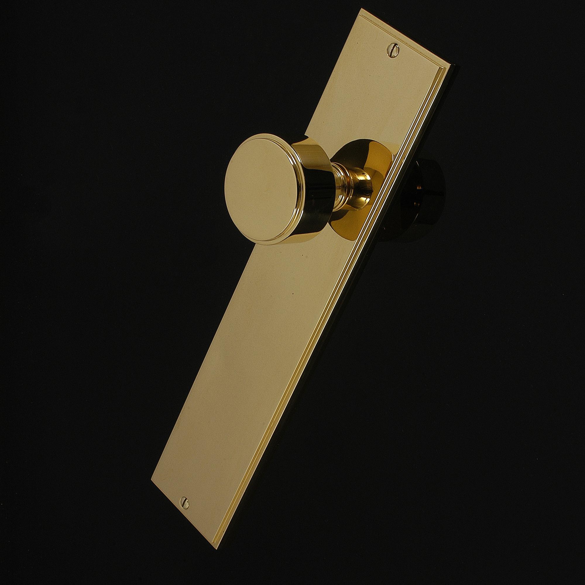 Compton Door Knob on Plate - Image 168