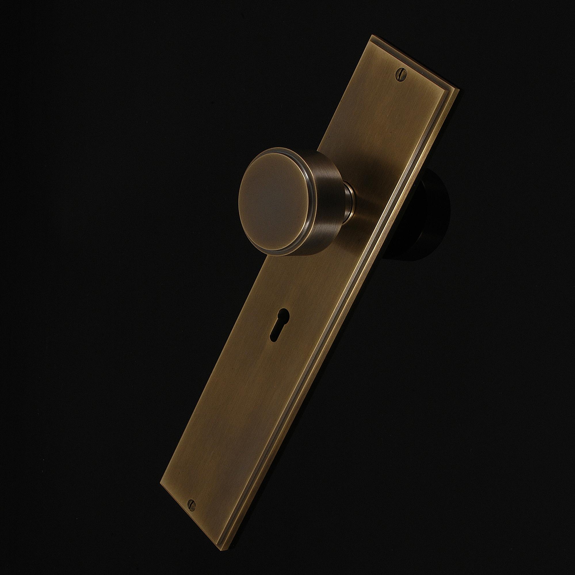 Compton Door Knob on Plate - Image 176