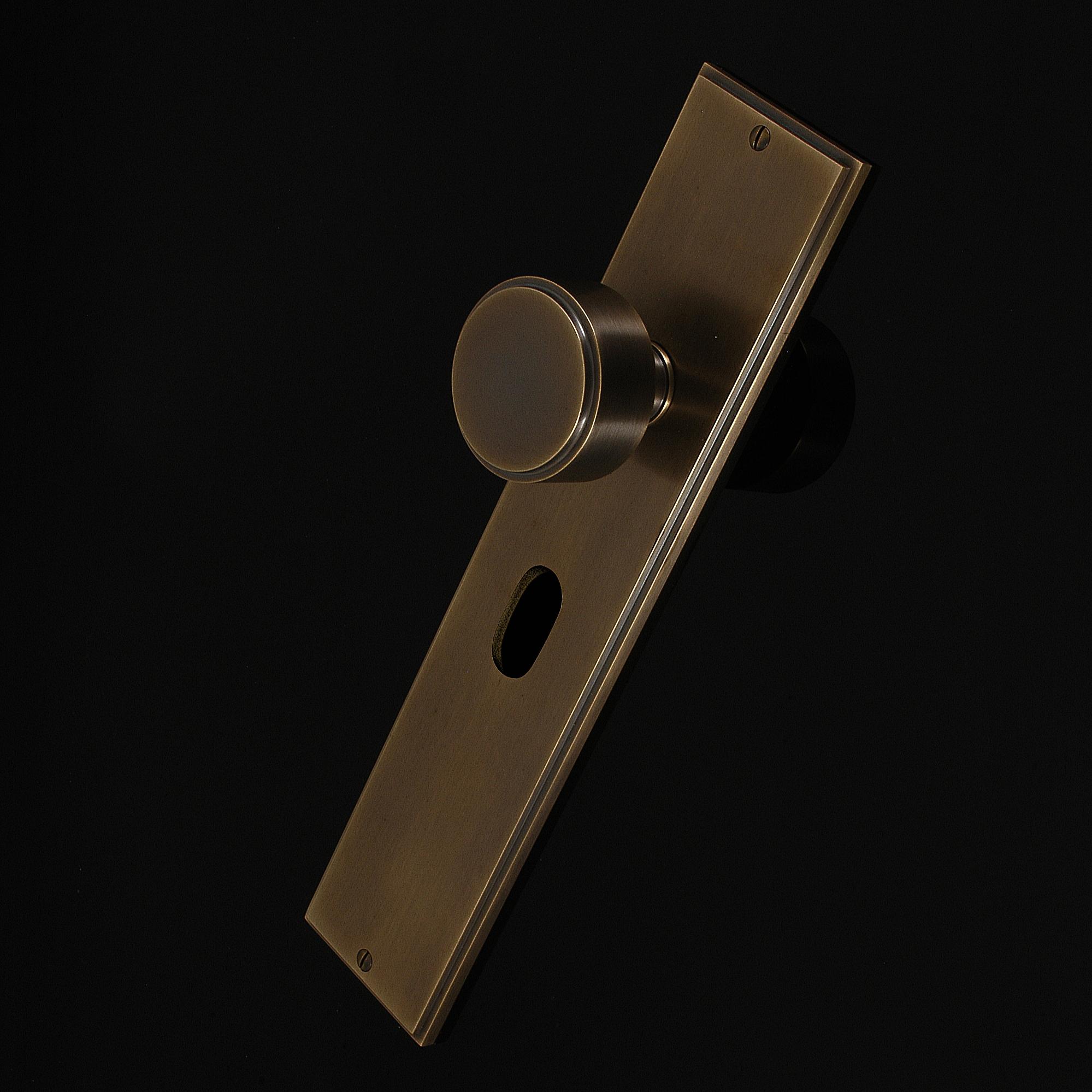 Compton Door Knob on Plate - Image 185