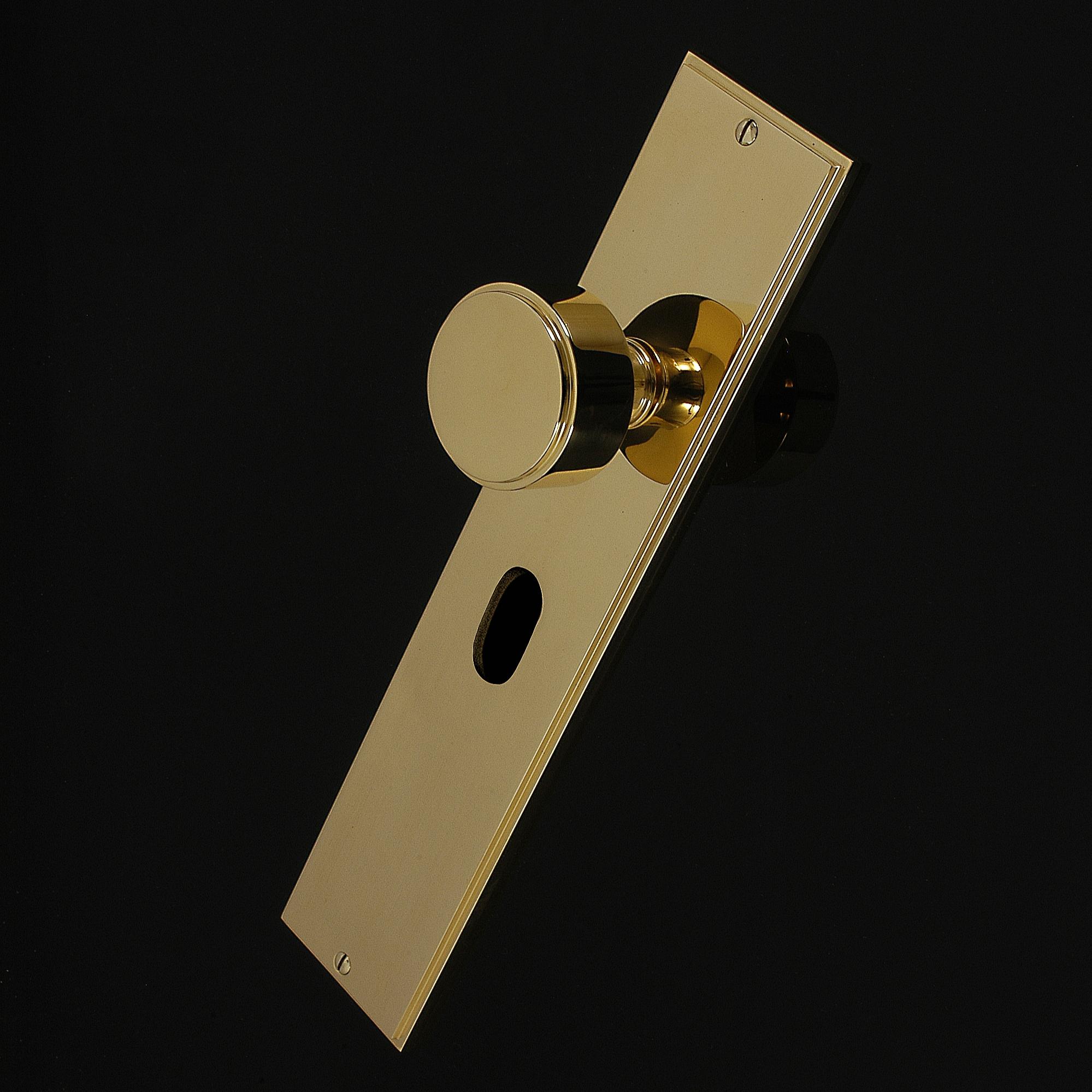 Compton Door Knob on Plate - Image 186