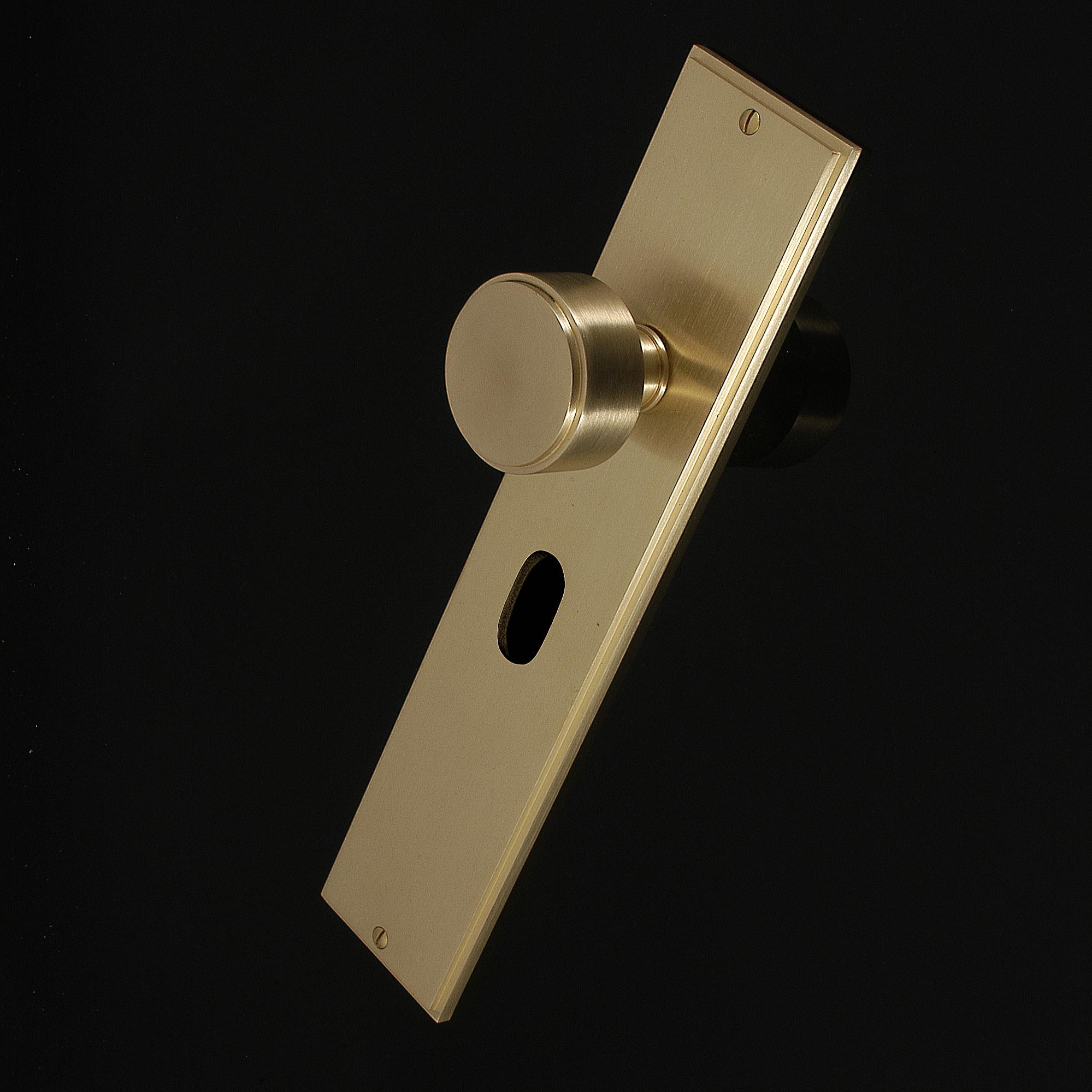 Compton Door Knob on Plate - Image 189