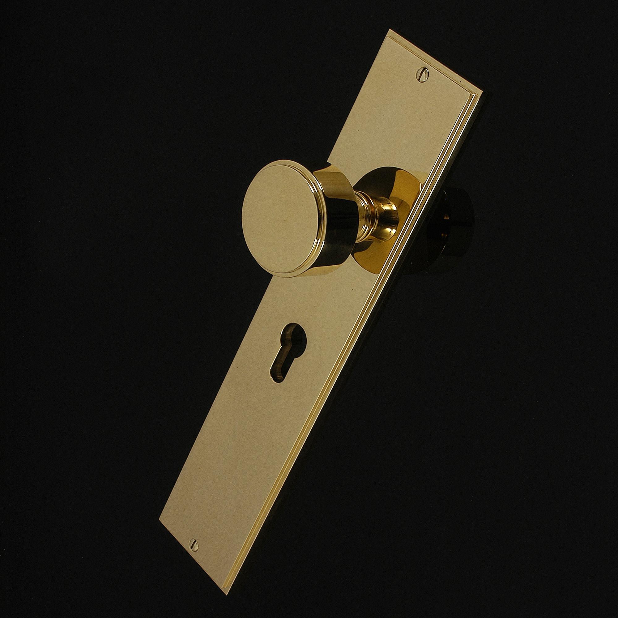 Compton Door Knob on Plate - Image 195