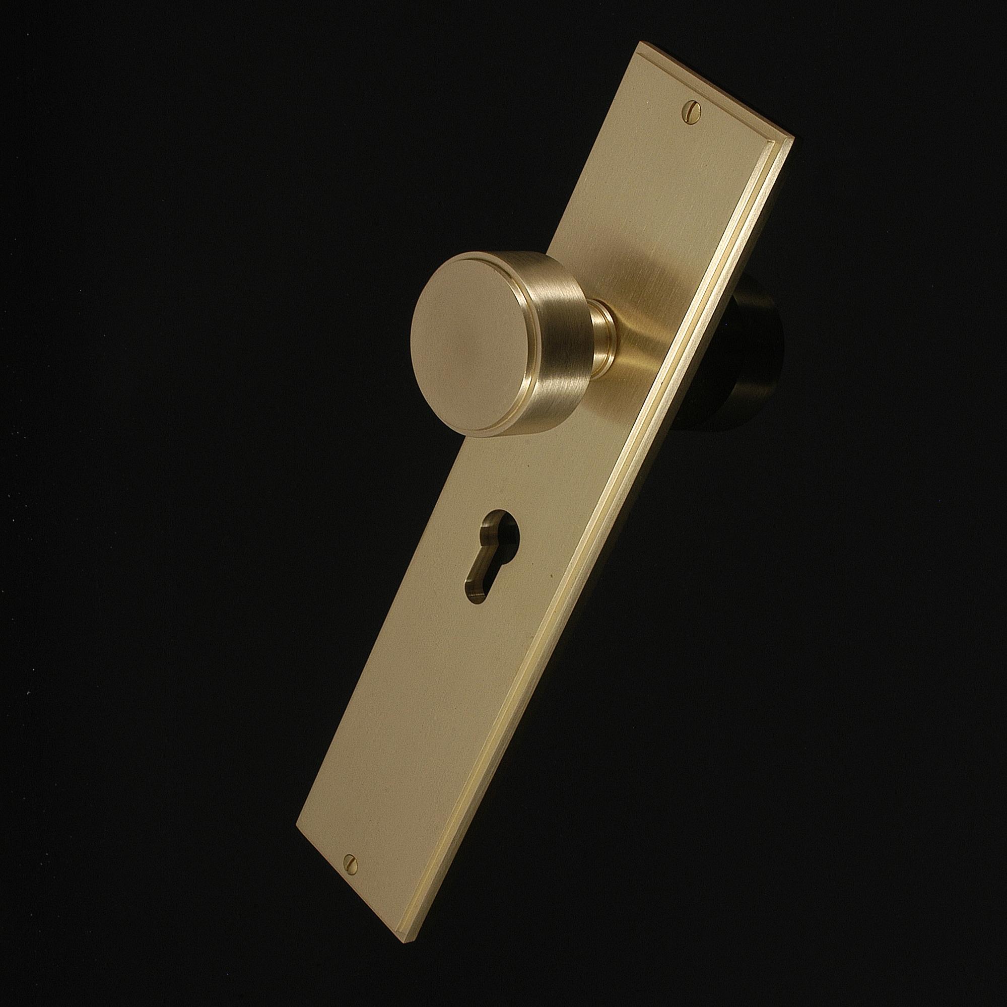 Compton Door Knob on Plate - Image 198