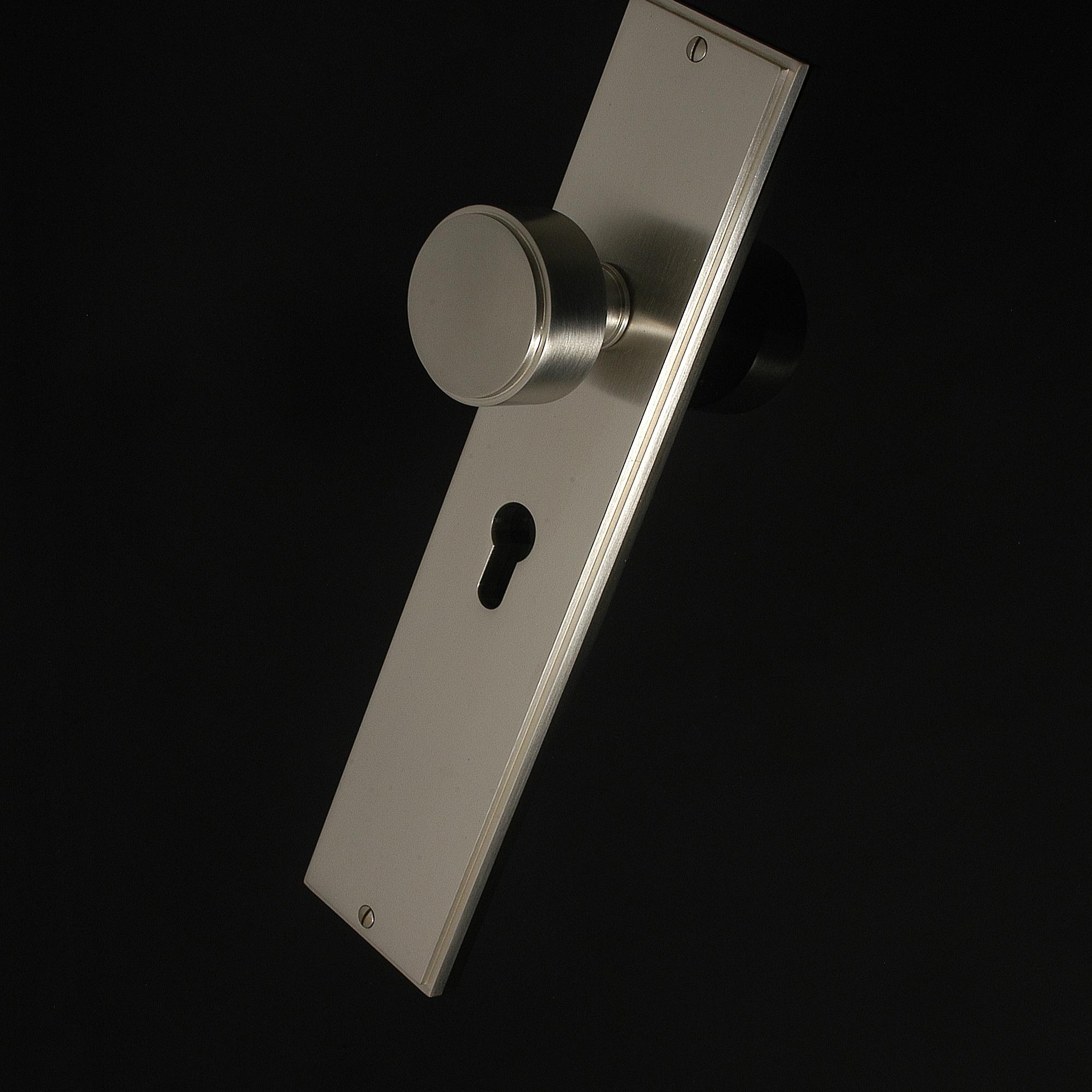 Compton Door Knob on Plate - Image 200