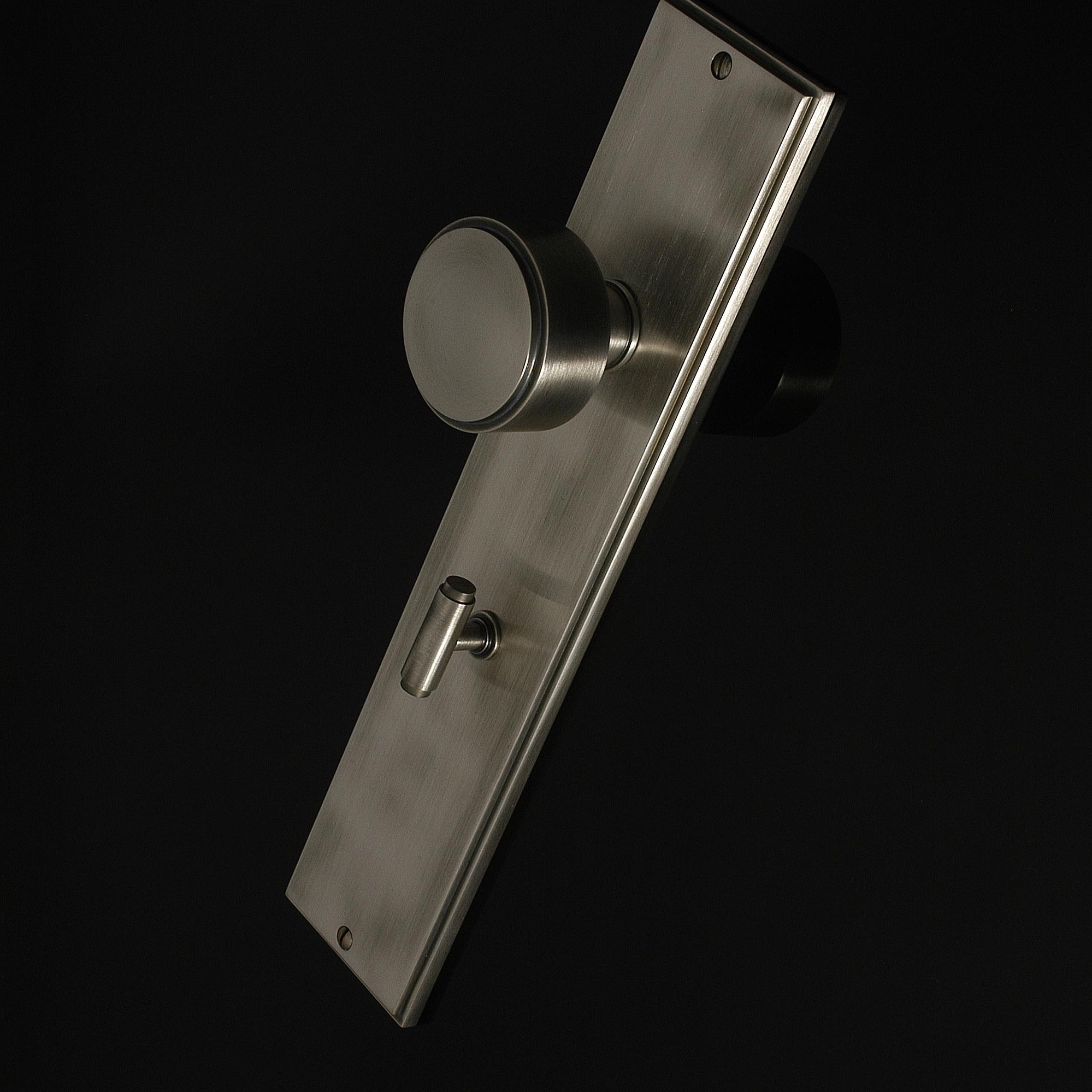Compton Door Knob on Plate - Image 201