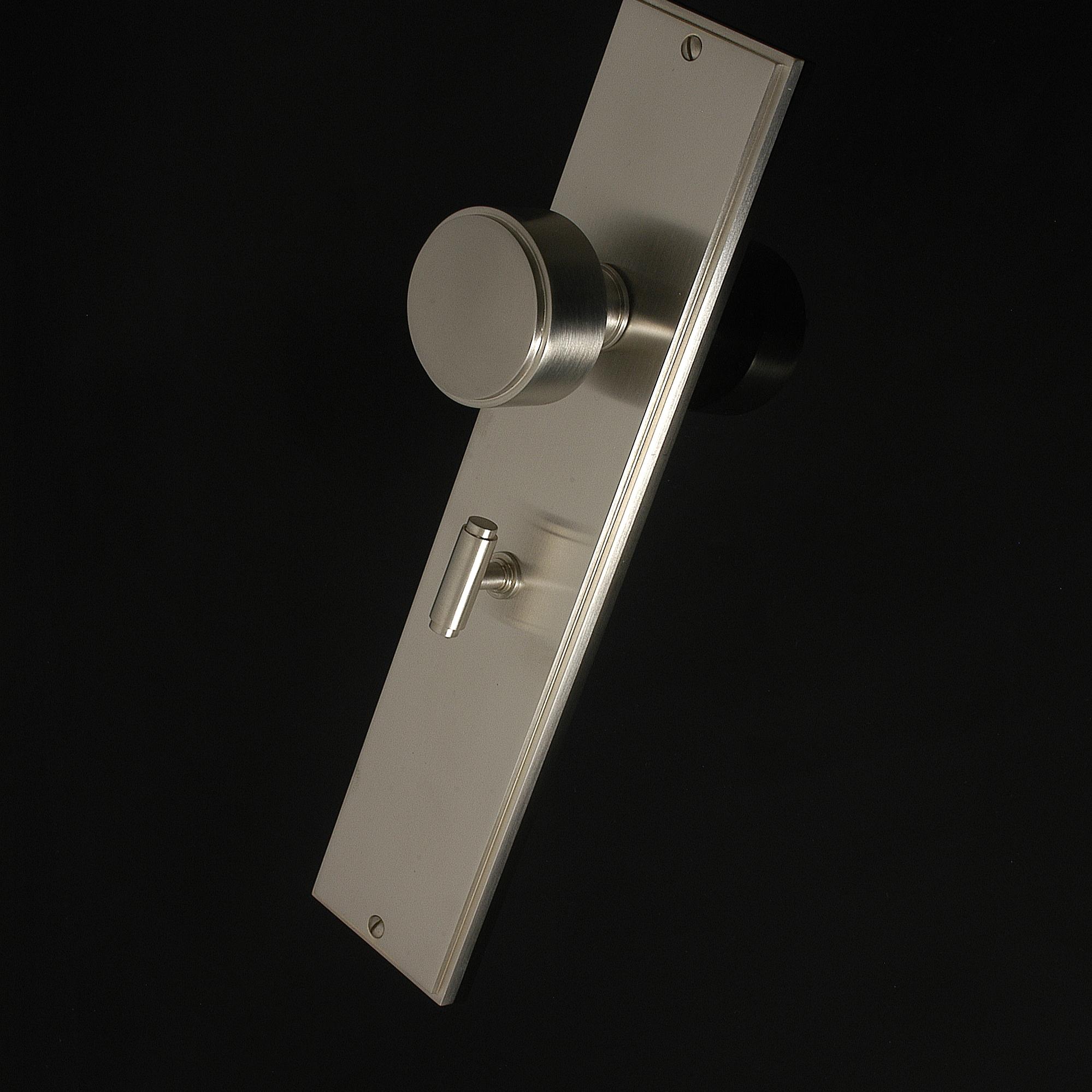 Compton Door Knob on Plate - Image 209
