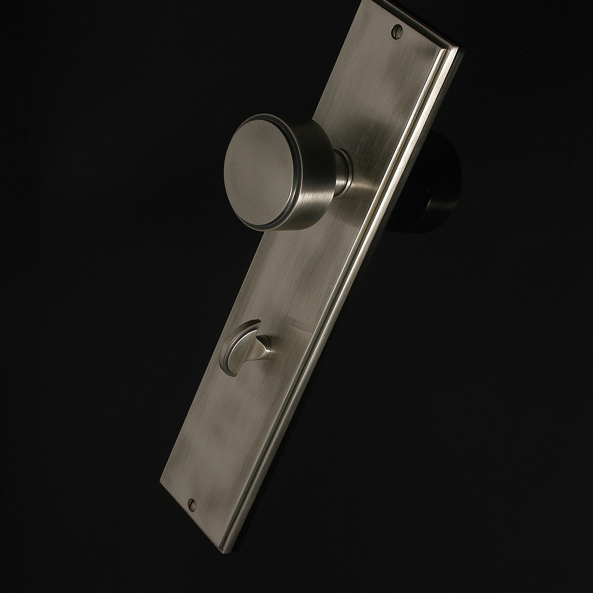 Compton Door Knob on Plate - Image 219
