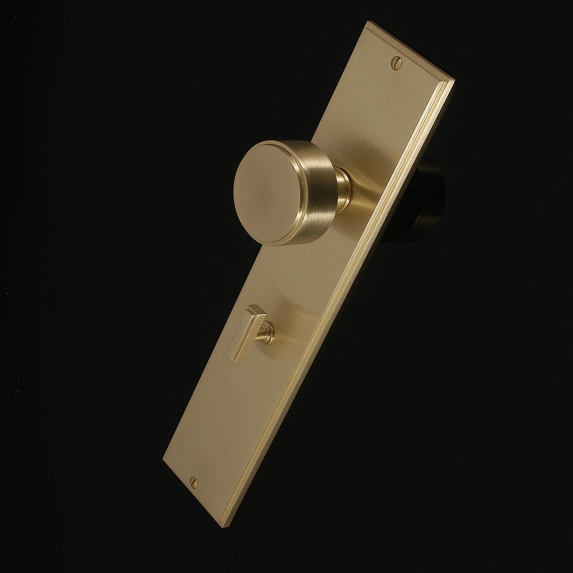 Compton Door Knob on Plate - Image 234
