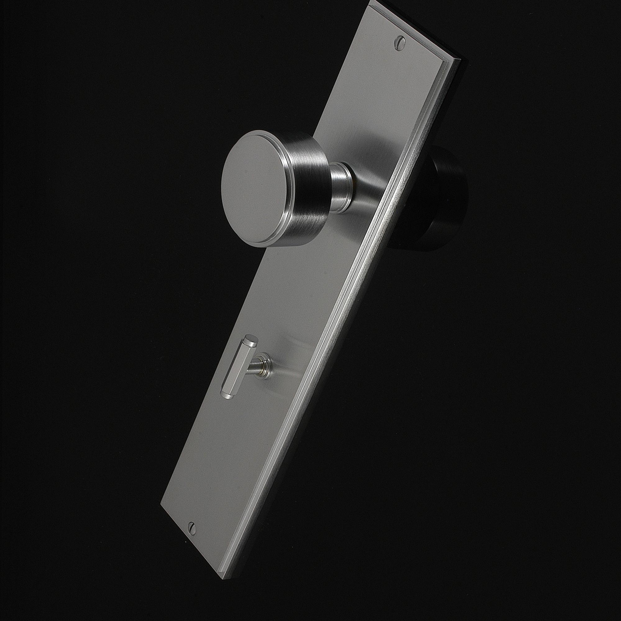 Compton Door Knob on Plate - Image 244