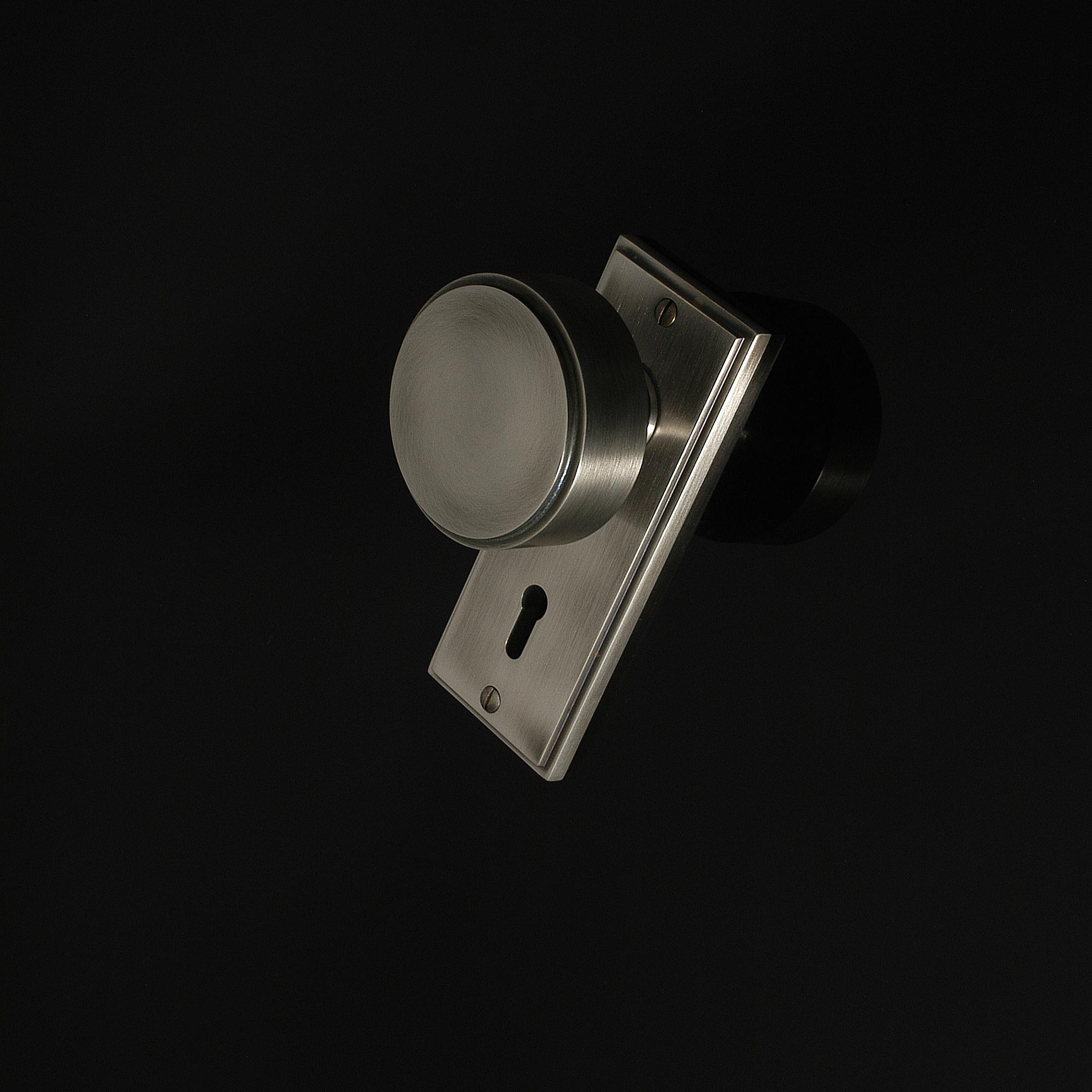 Compton Door Knob on Plate - Image 255