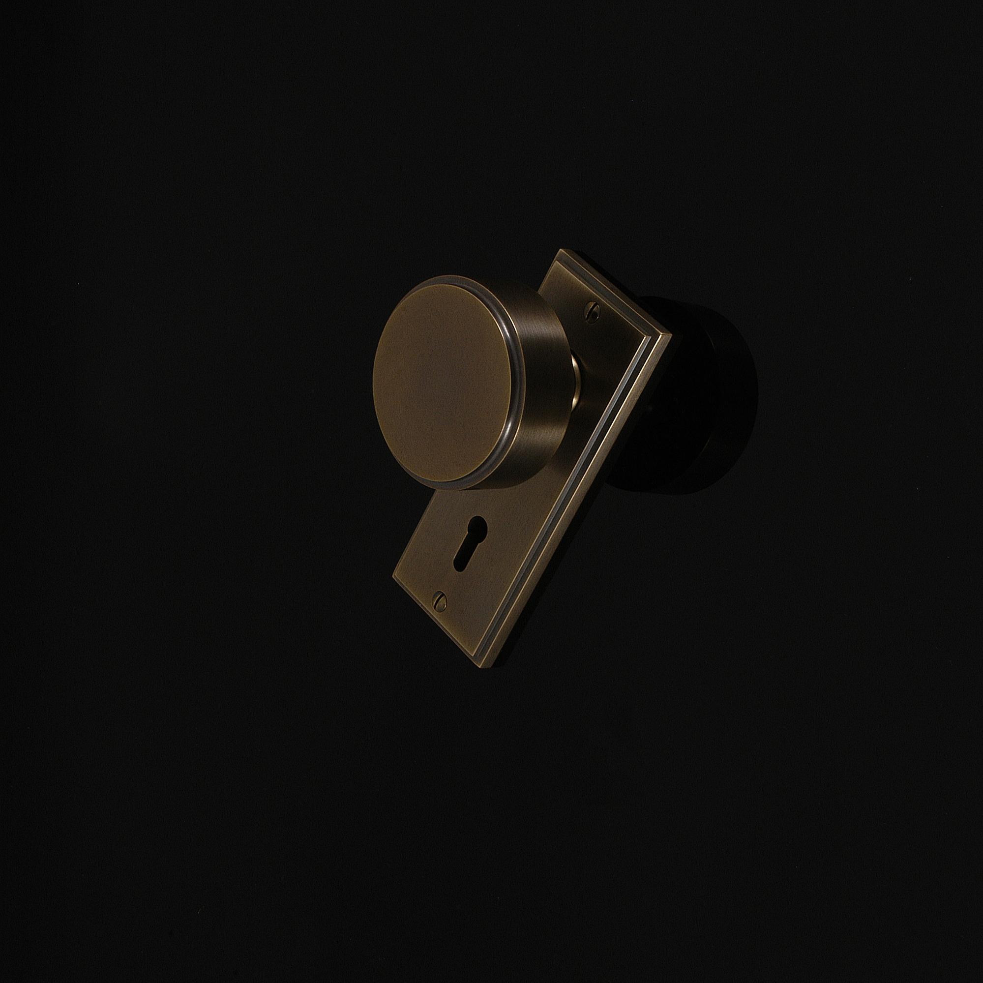 Compton Door Knob on Plate - Image 257