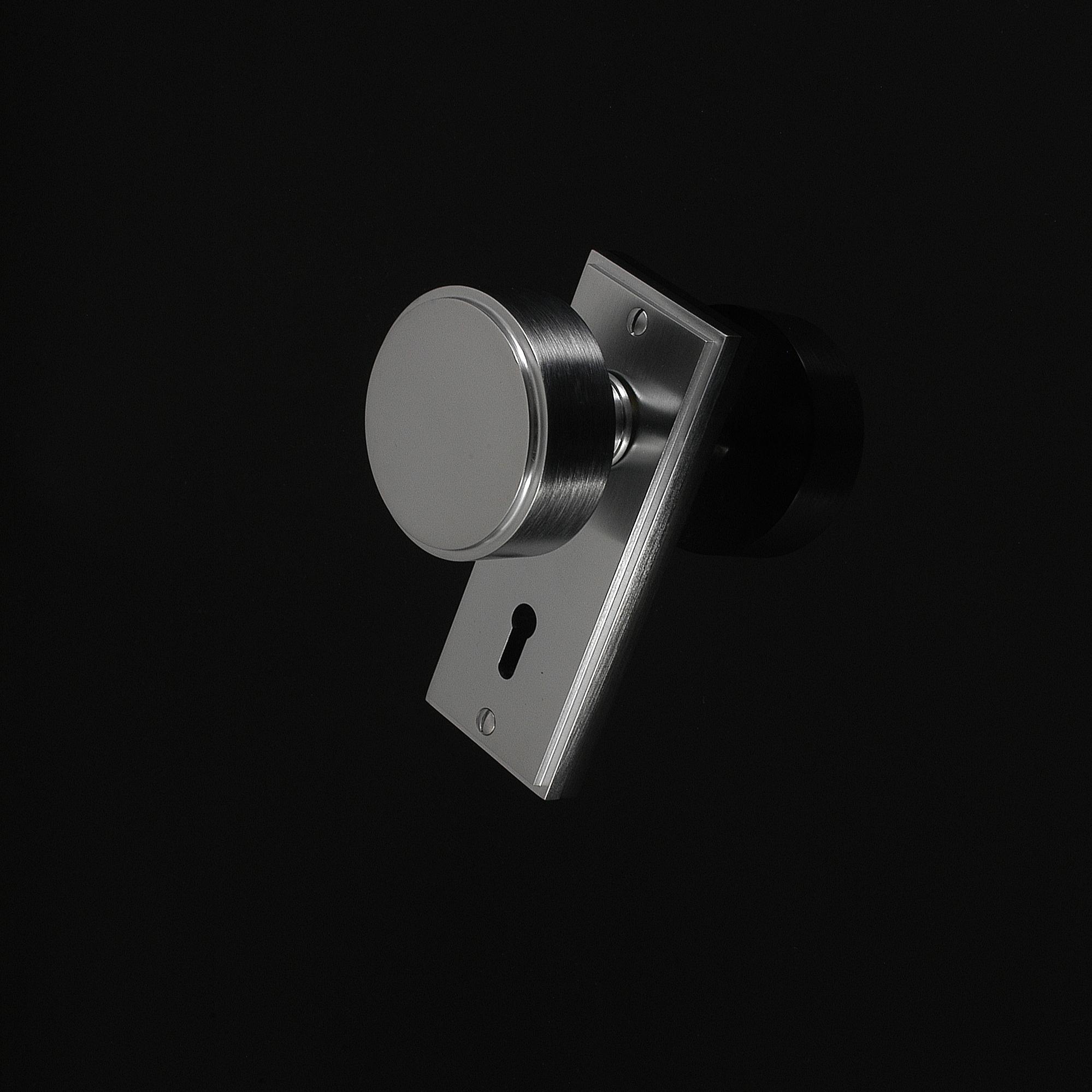 Compton Door Knob on Plate - Image 262