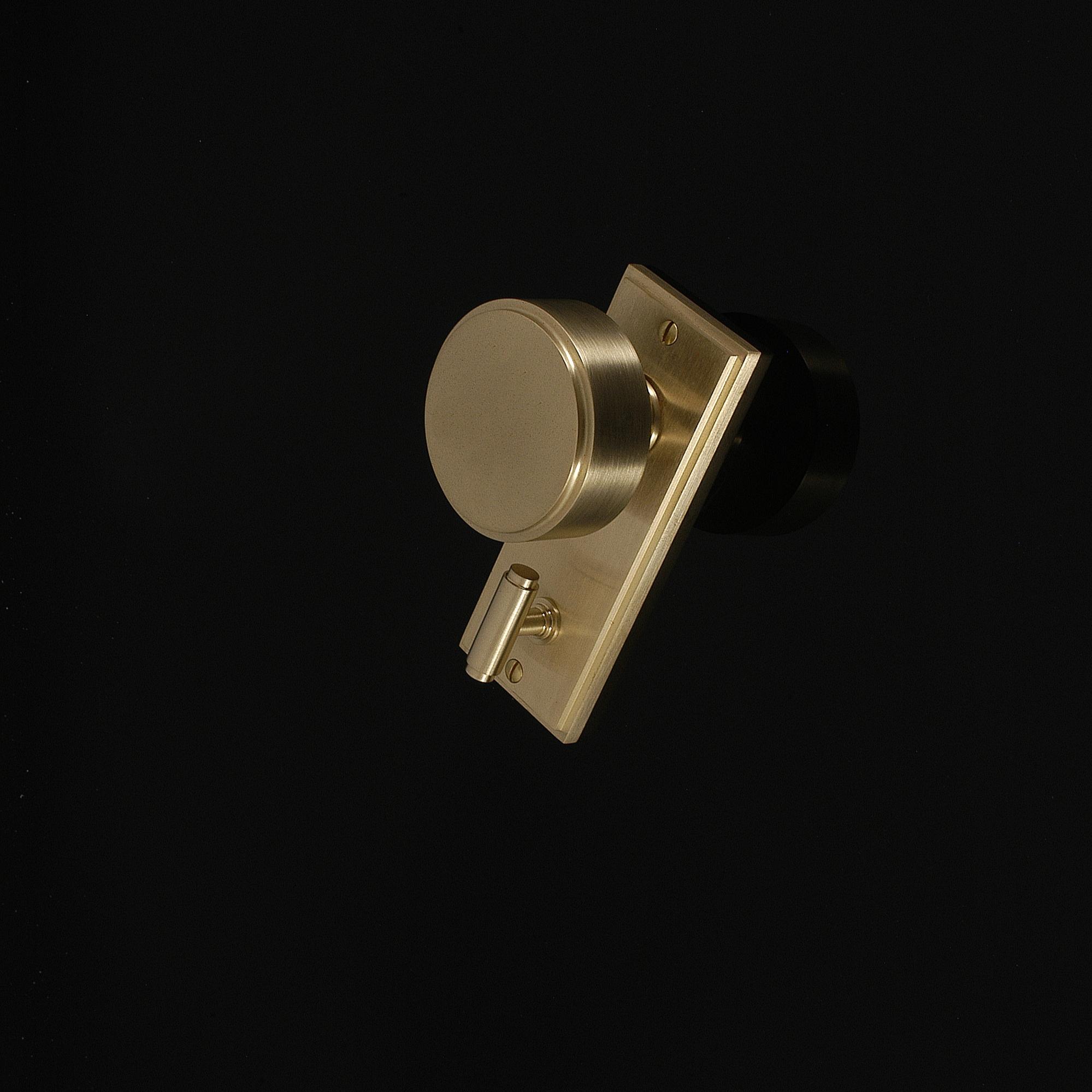 Compton Door Knob on Plate - Image 288