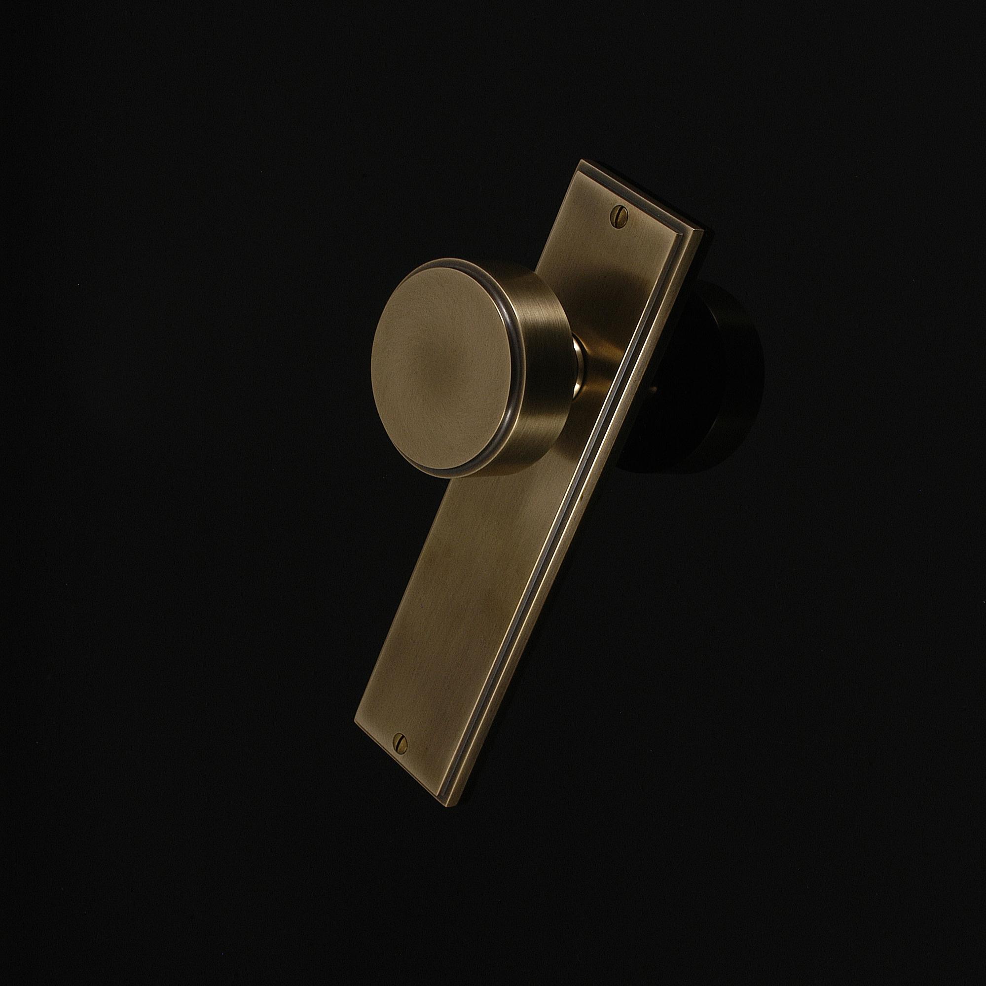 Compton Door Knob on Plate - Image 328