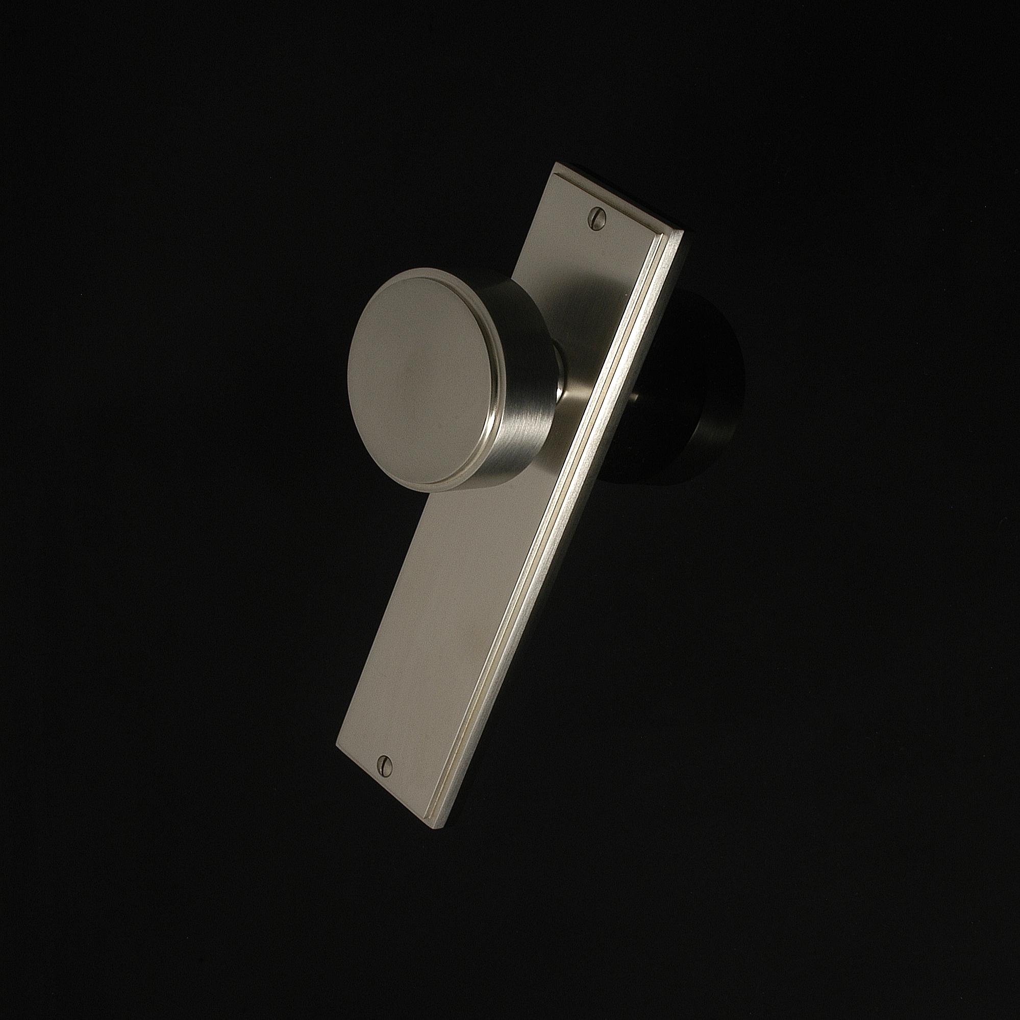 Compton Door Knob on Plate - Image 335