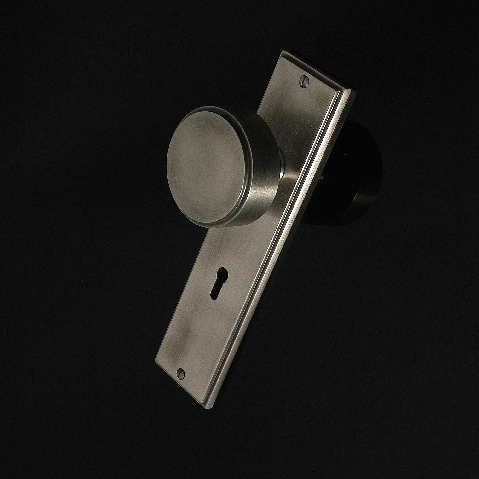 Compton Door Knob on Plate - Image 336