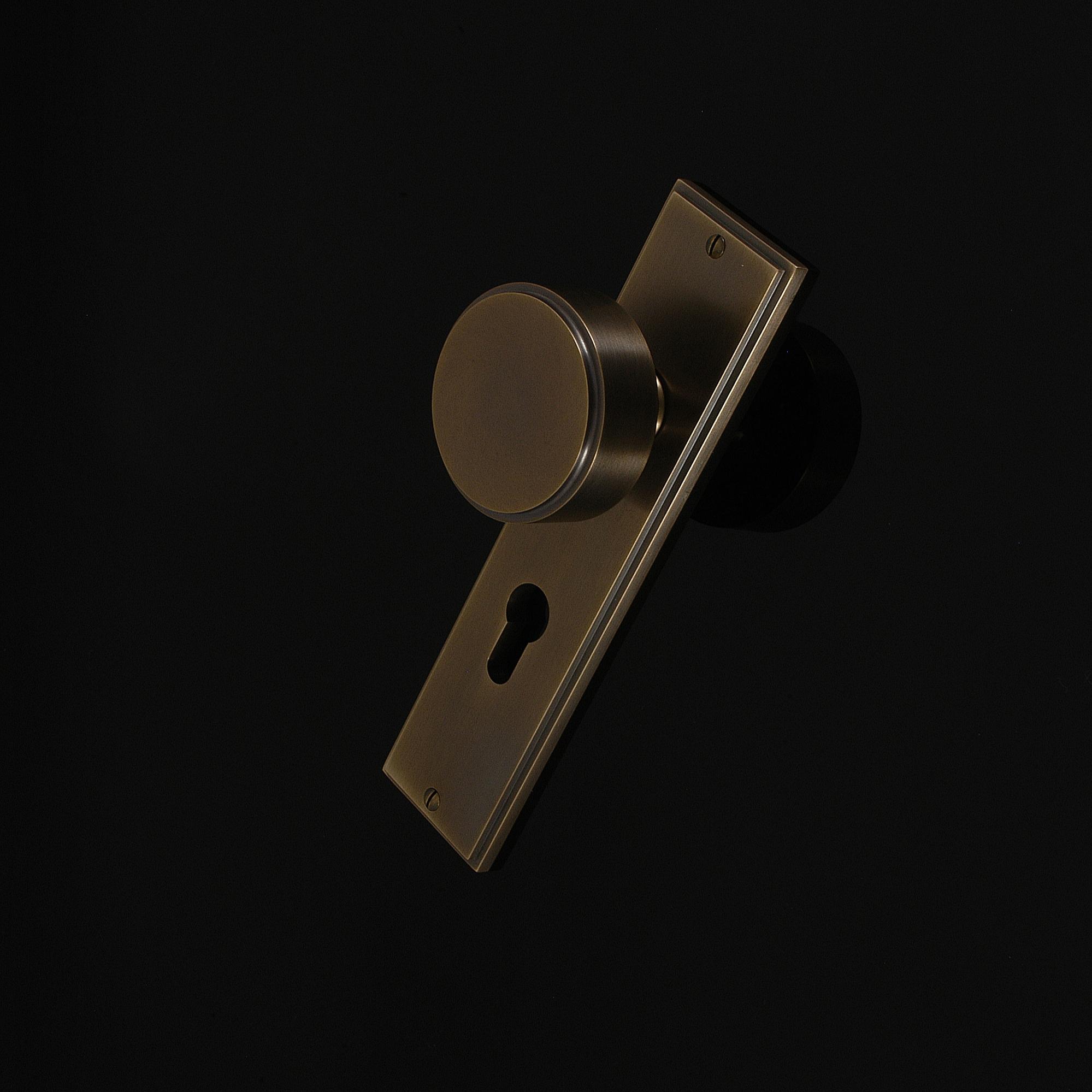 Compton Door Knob on Plate - Image 356