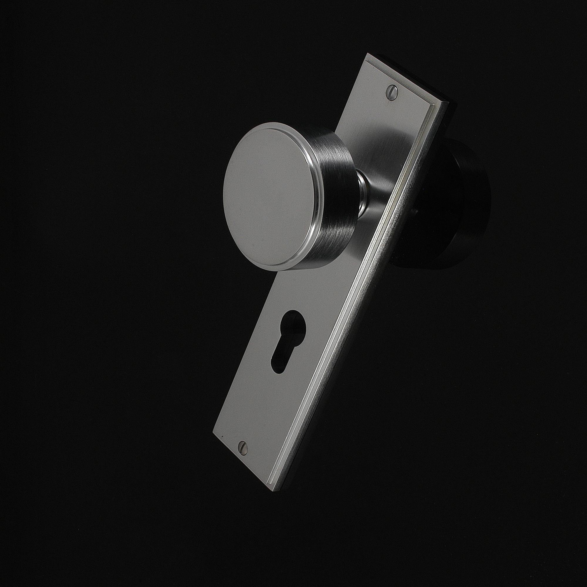 Compton Door Knob on Plate - Image 361