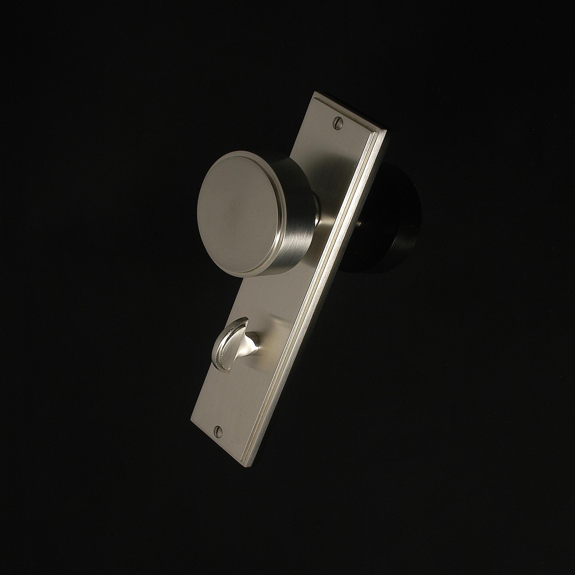 Compton Door Knob on Plate - Image 389