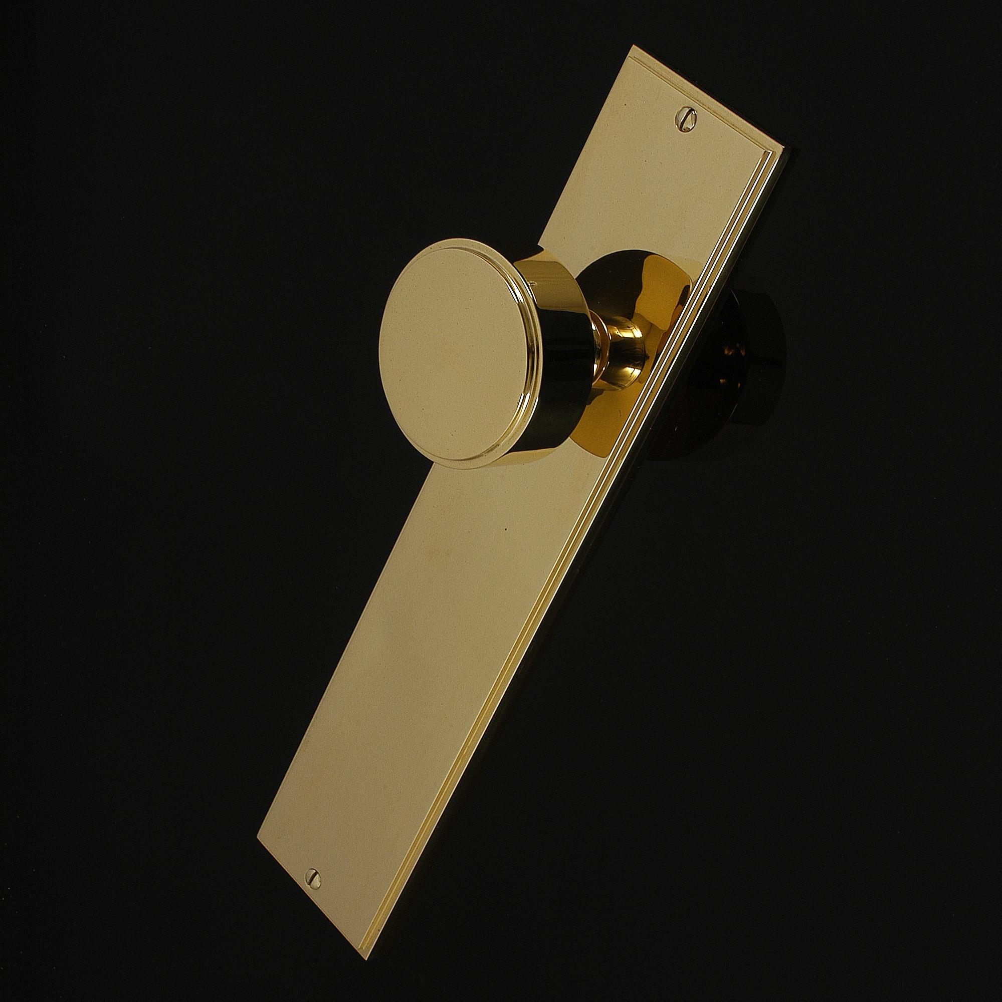 Compton Door Knob on Plate - Image 411