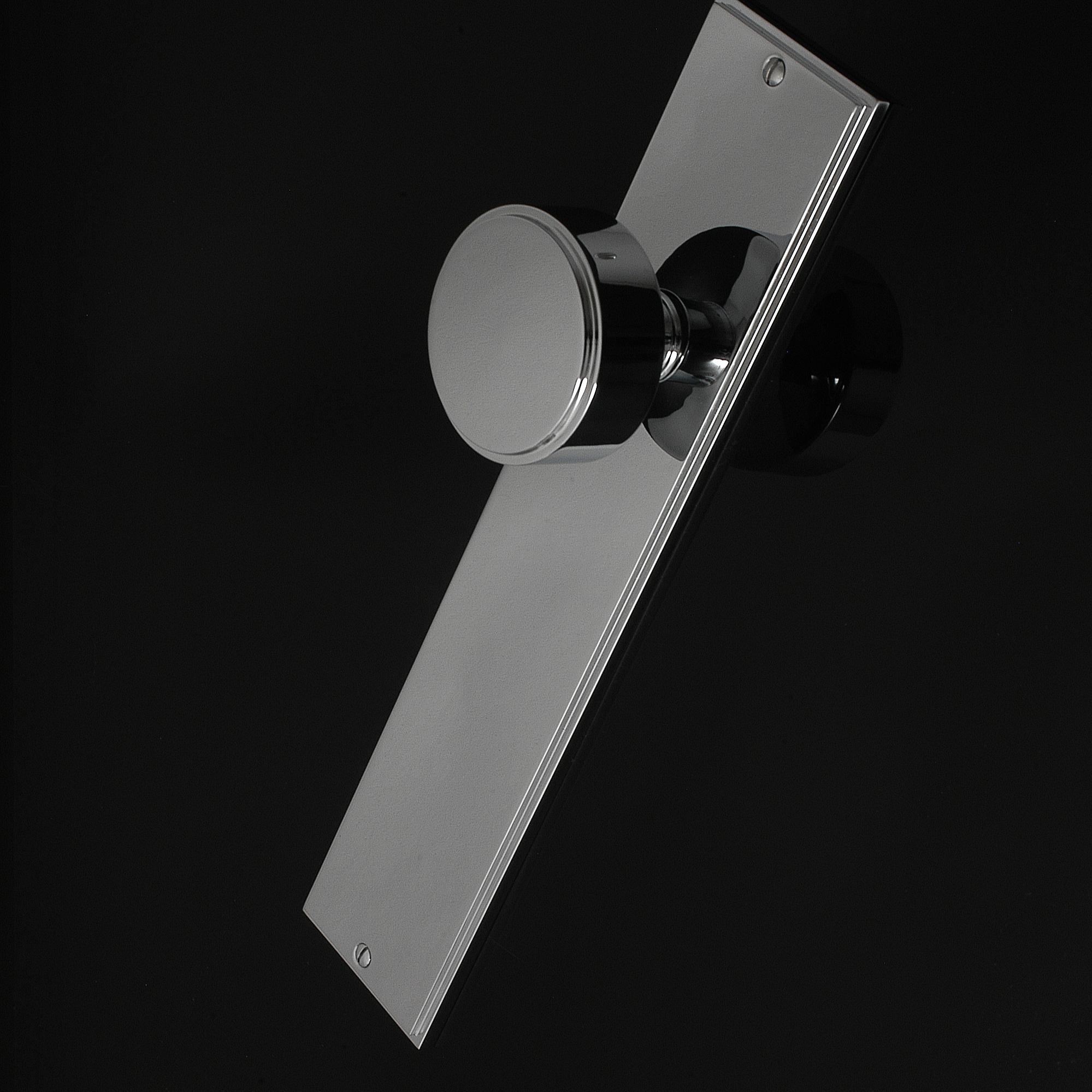 Compton Door Knob on Plate - Image 412
