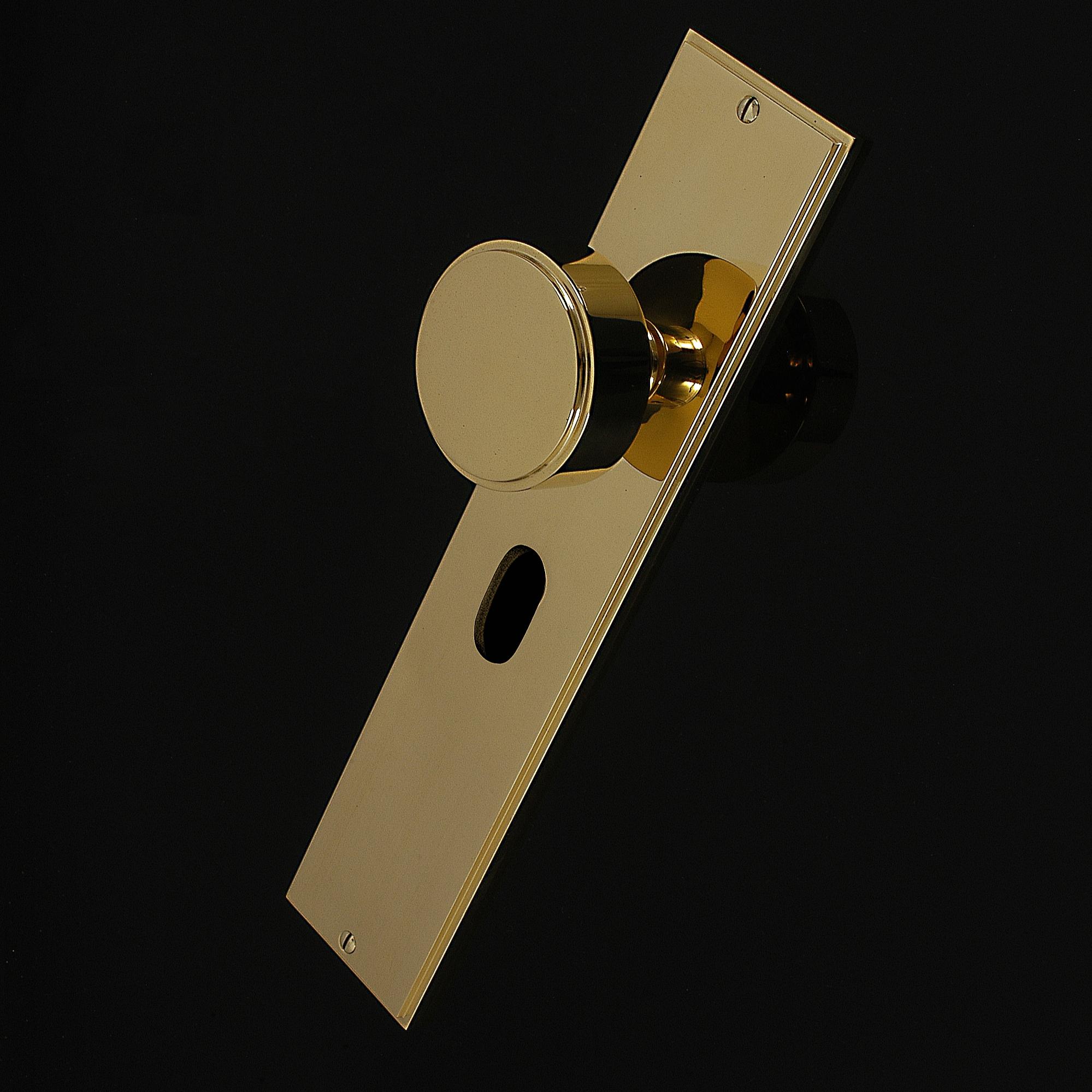 Compton Door Knob on Plate - Image 429
