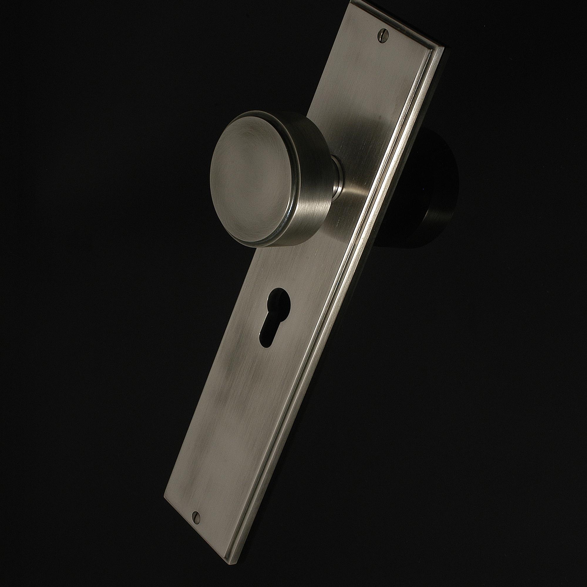 Compton Door Knob on Plate - Image 435