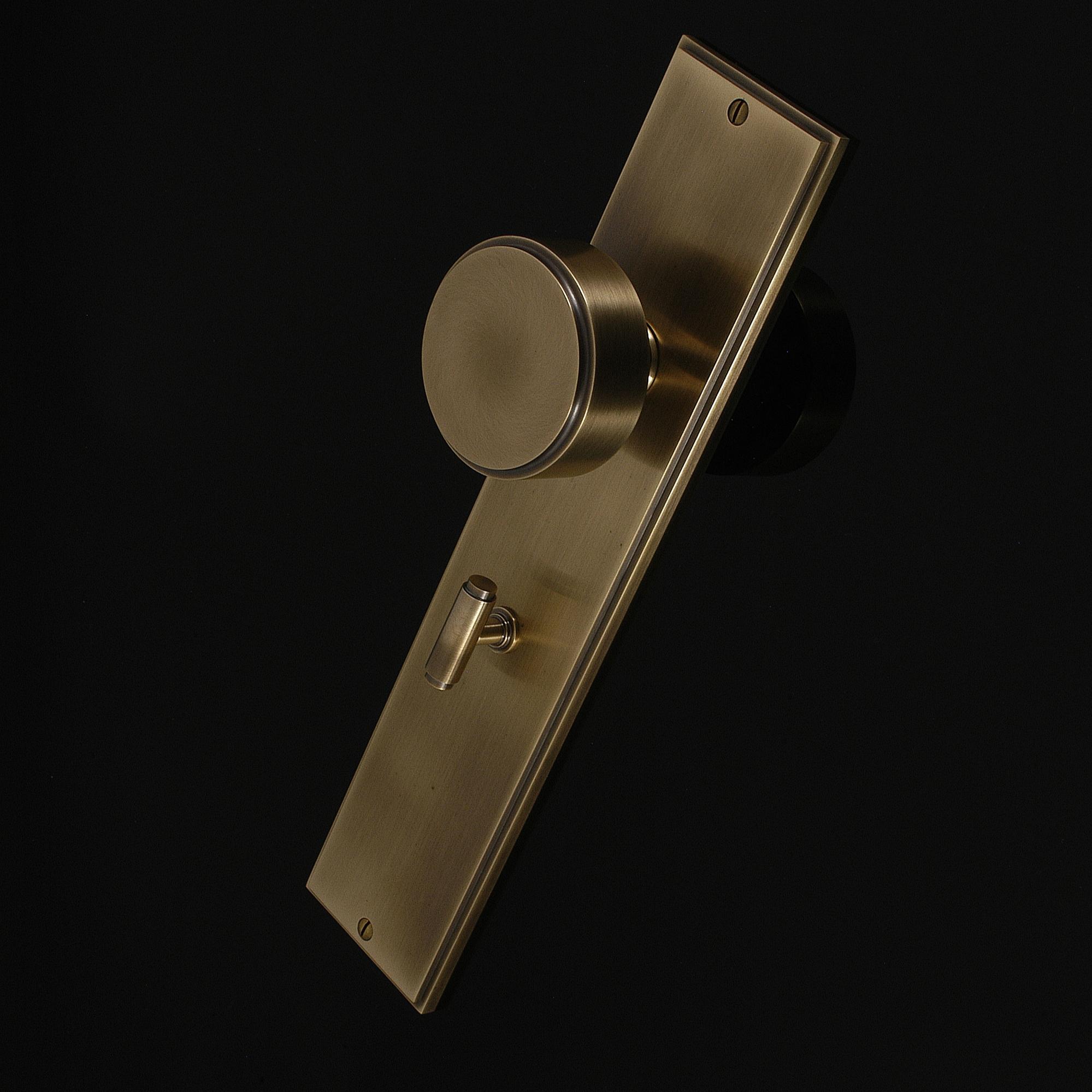 Compton Door Knob on Plate - Image 445