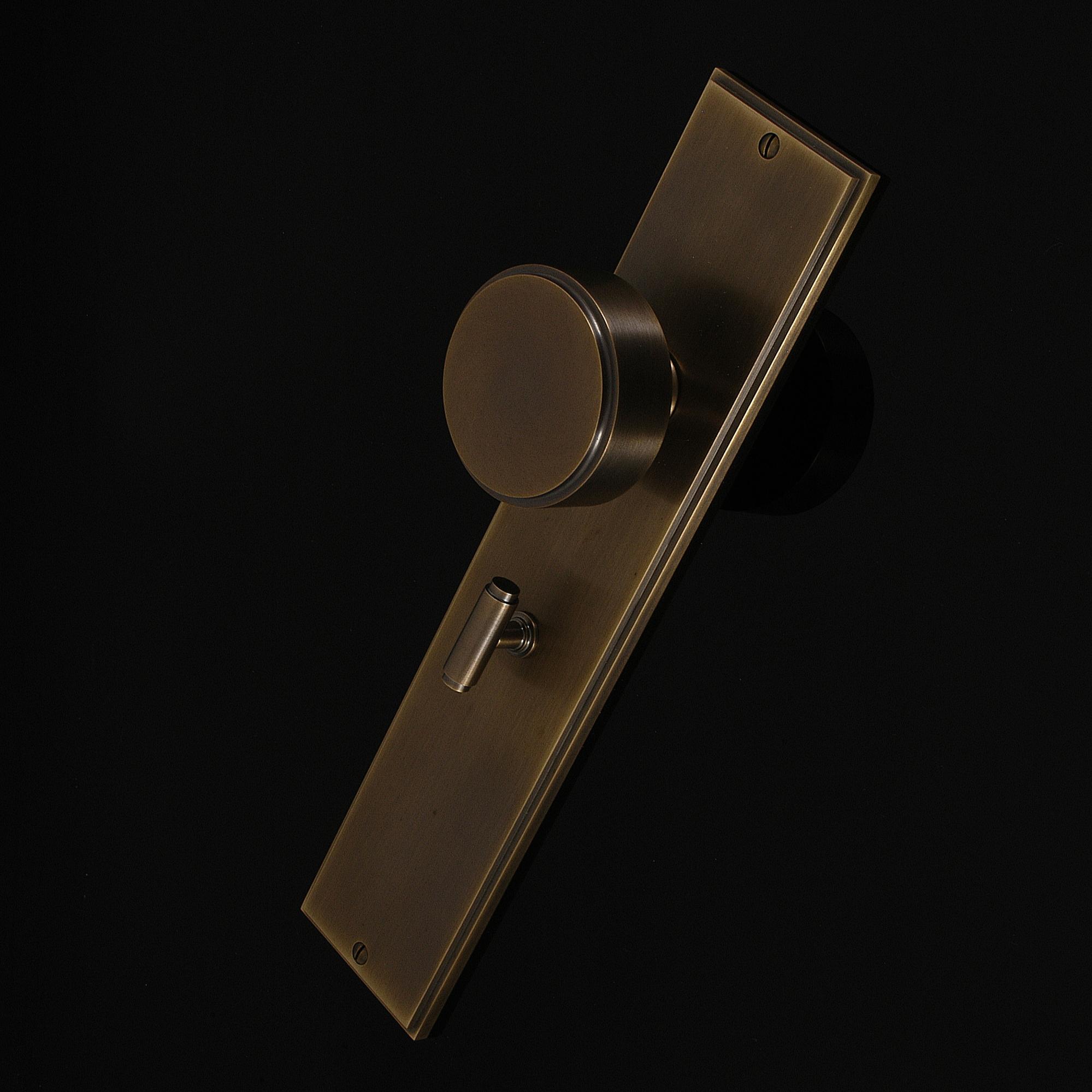 Compton Door Knob on Plate - Image 446