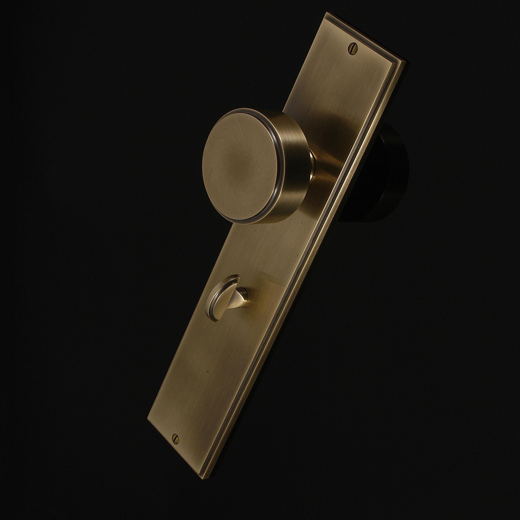 Compton Door Knob on Plate - Image 463