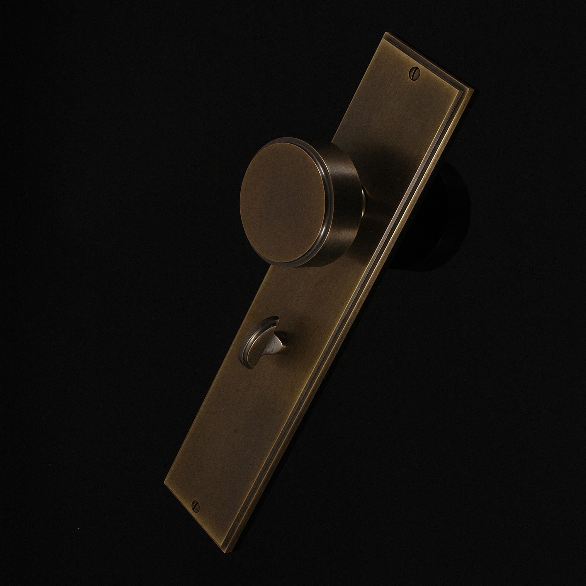 Compton Door Knob on Plate - Image 464